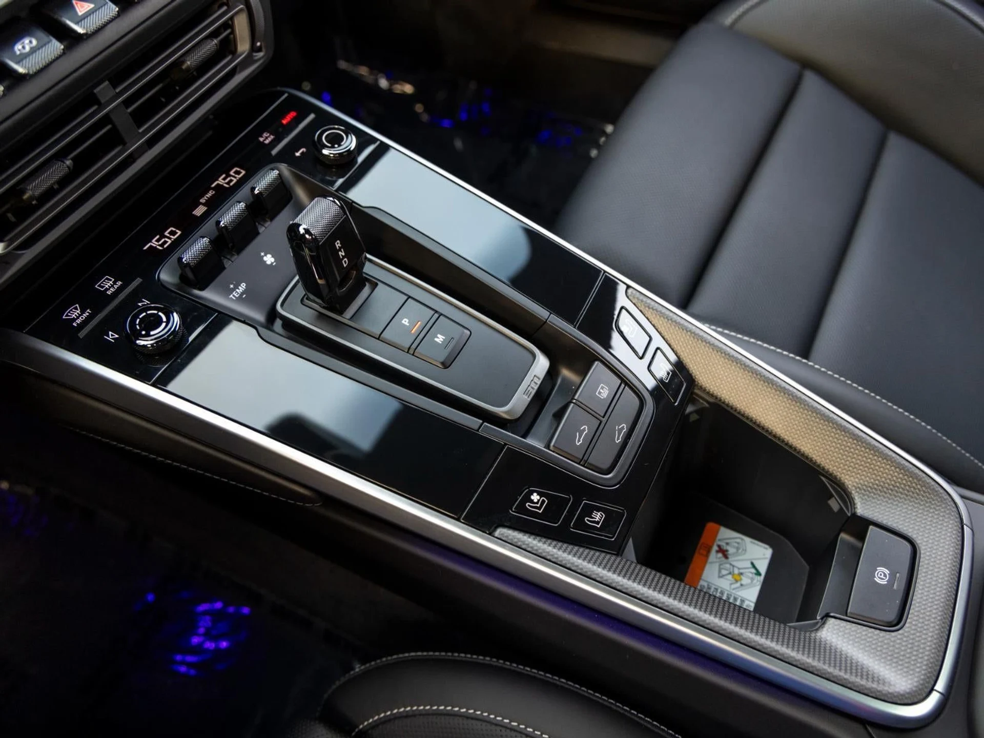 mph036_1145798408_37_61fc88efb4