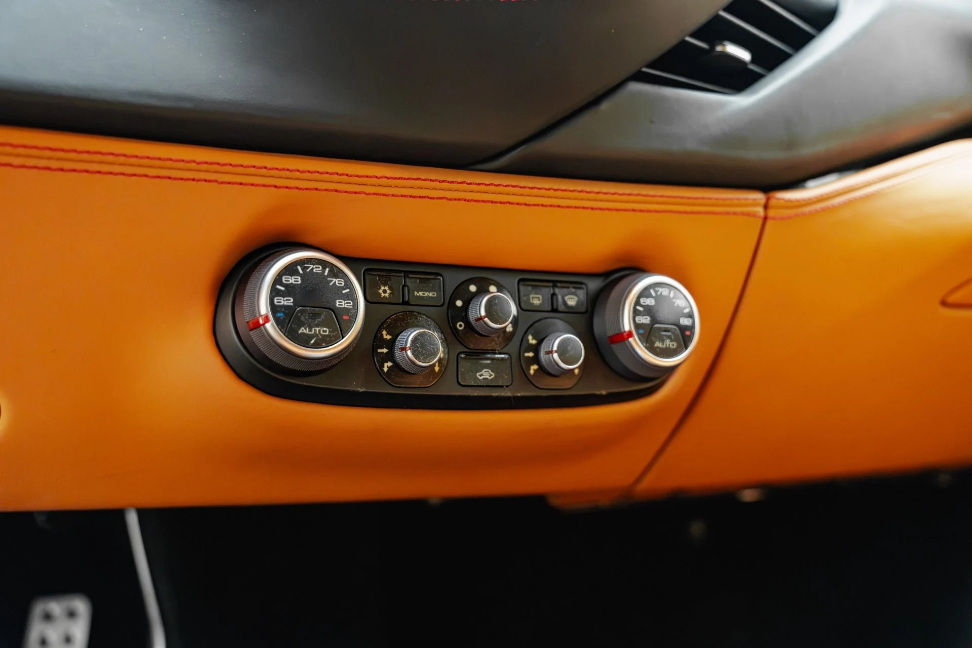 mph036_1157897584_Used_2016_Ferrari_488_GTB_1789513545_171180650c