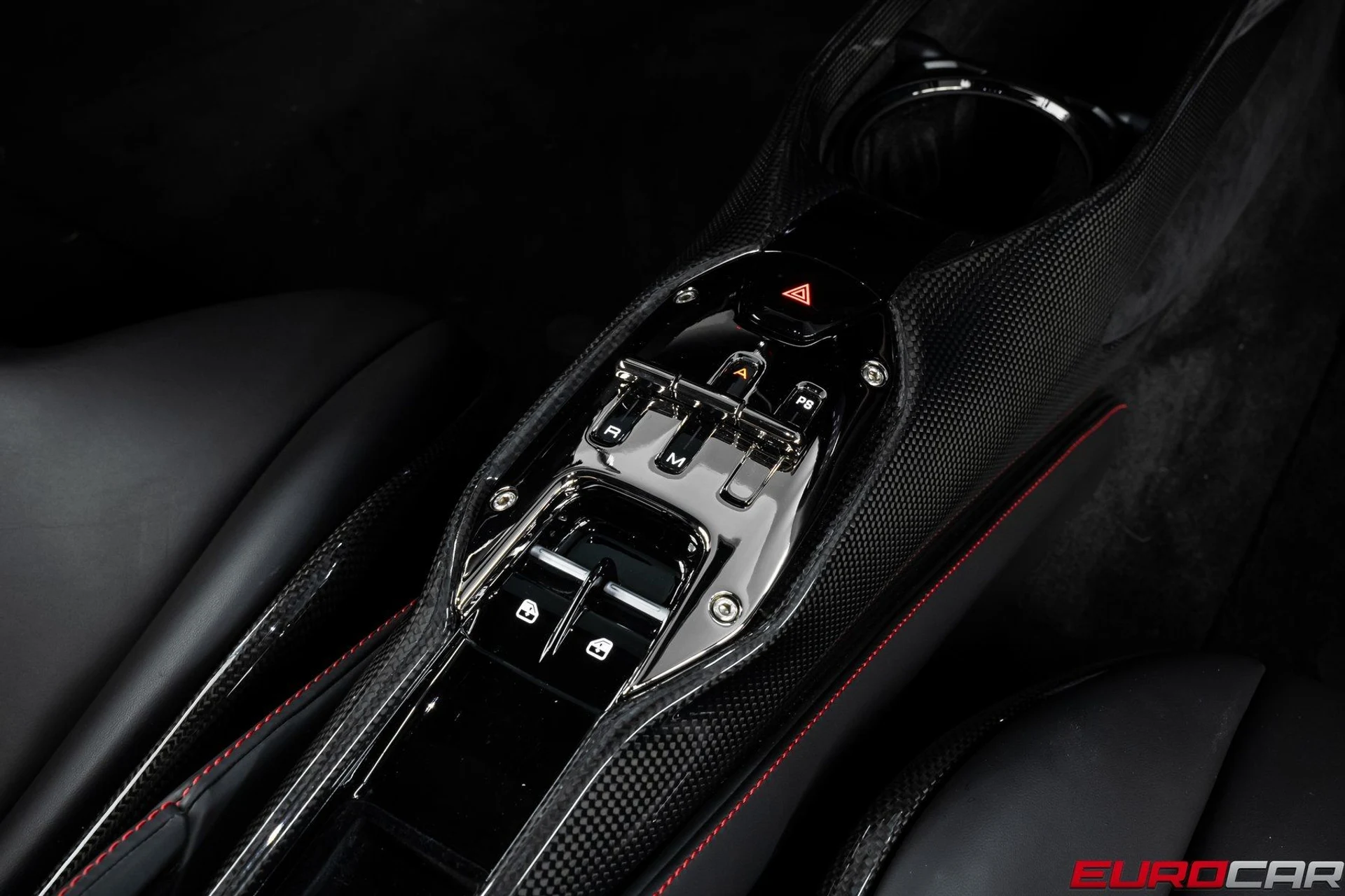 mph036_116702408_image_37_97d274b805