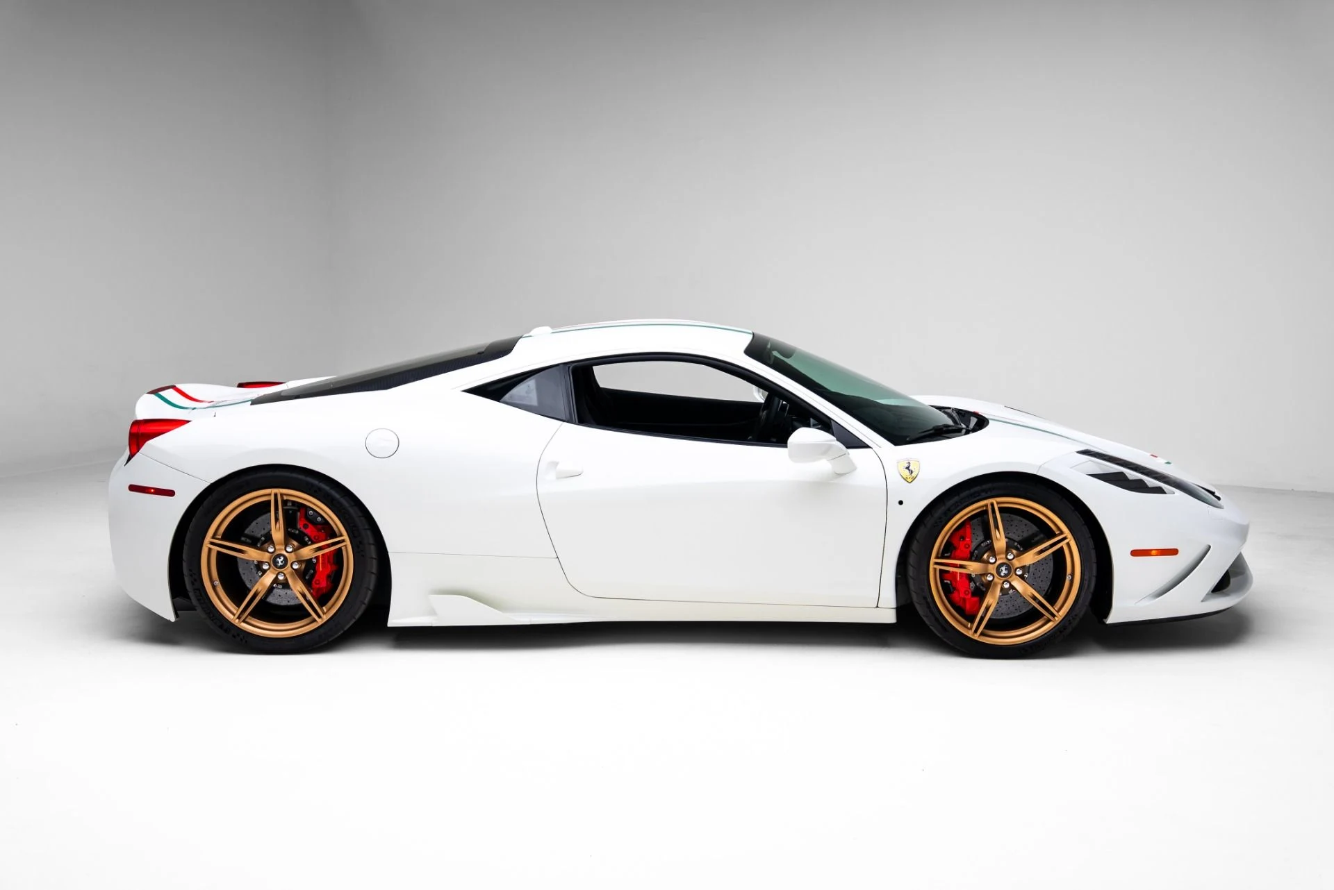 mph036_1170813867_Used_2015_Ferrari_458_Speciale_1770668463_6afc84ec60