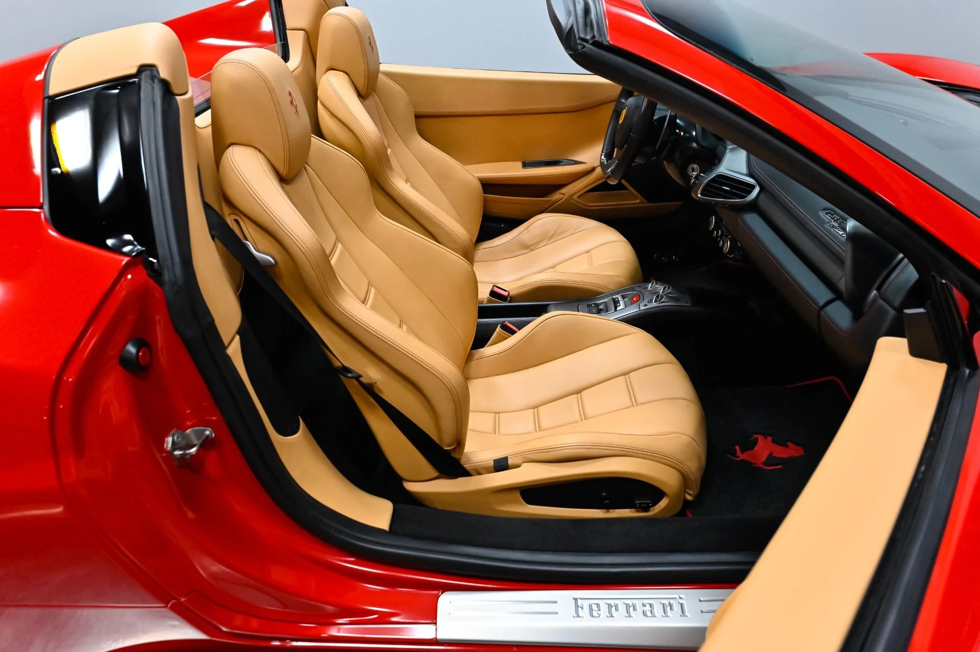 mph036_1173091850_Used_2013_Ferrari_458_Spider_1788115023_0664d2c9d1