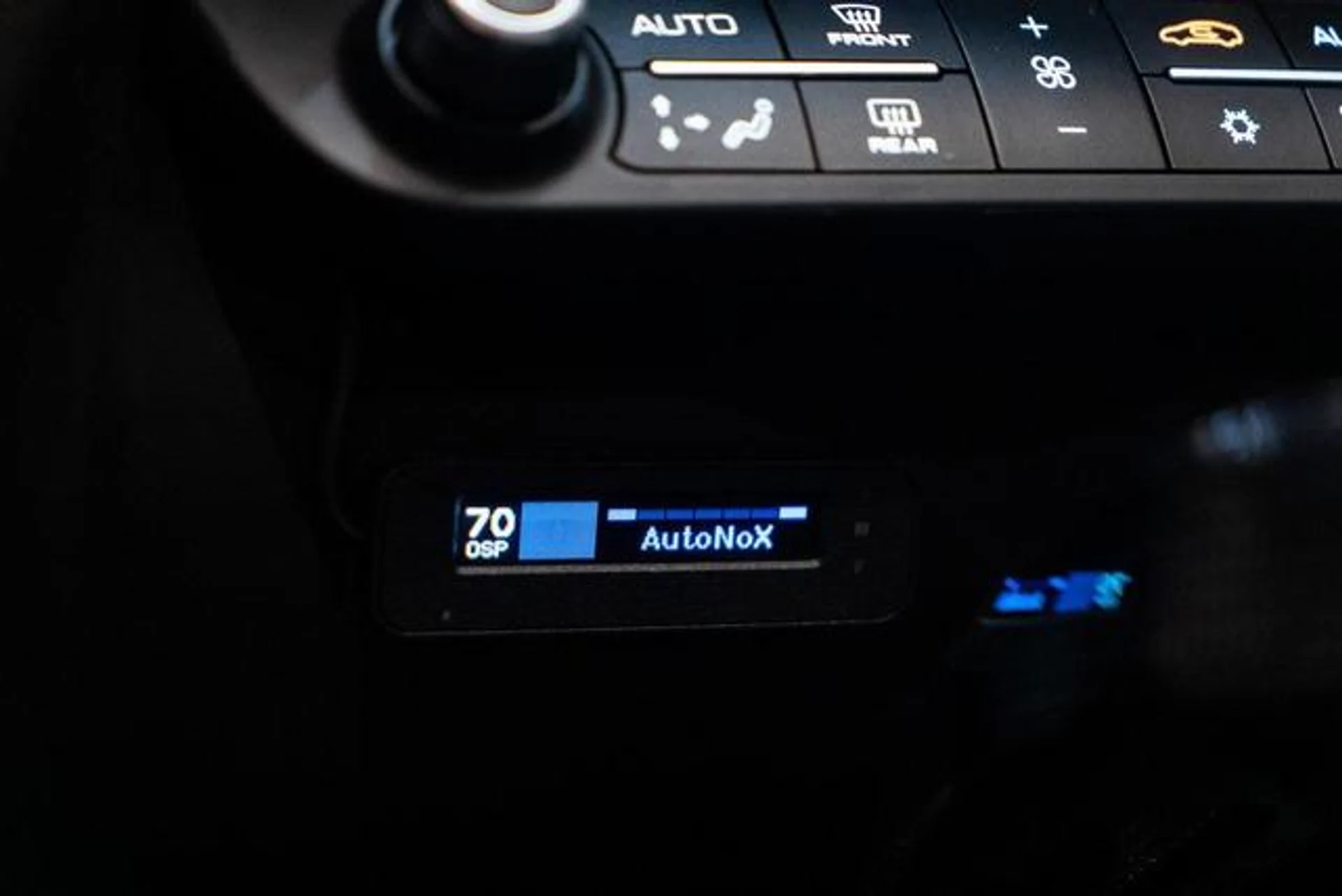 mph036_1184340554_2_DRC_Nh_AXU_31_n_WU_Sn_L_Bap_UIPHRQ_0966f54fec