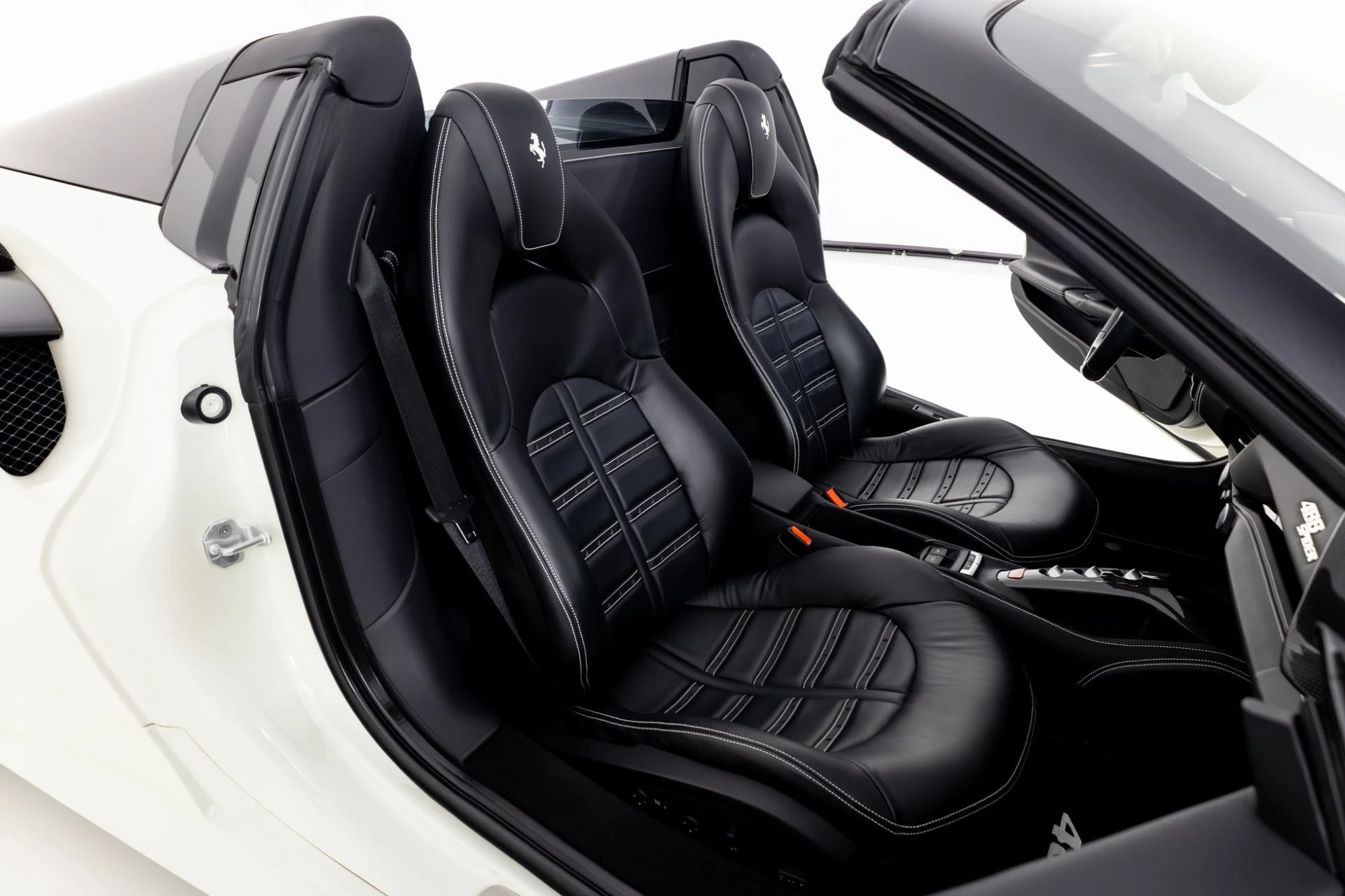 mph036_1188969981_Used_2018_Ferrari_488_Spider_1768934440_11114aea45