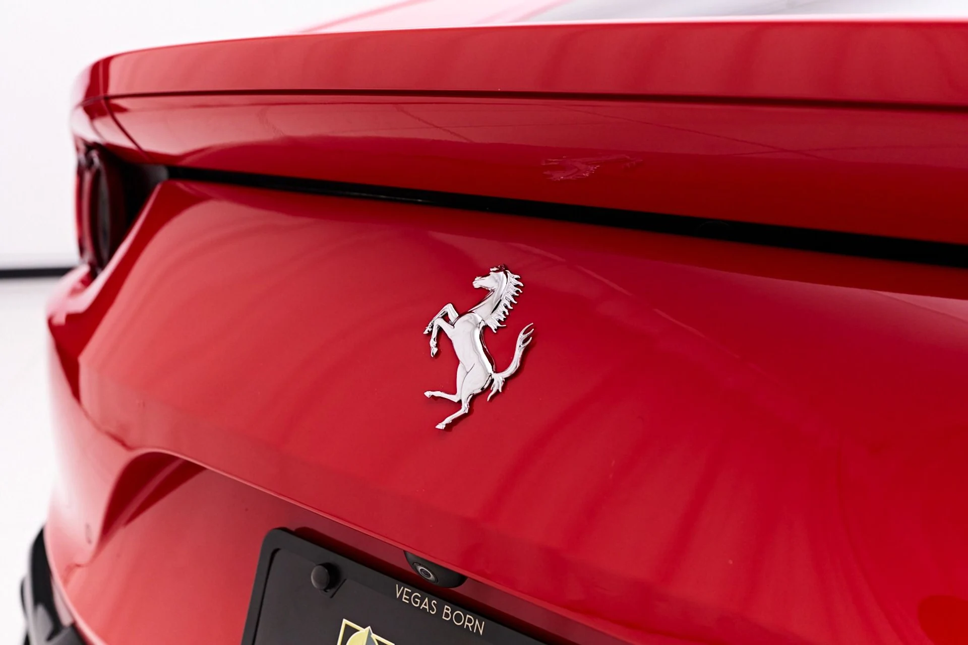 mph036_119313371_Used_2018_Ferrari_812_Superfast_Base_1747268951_b930ad2653