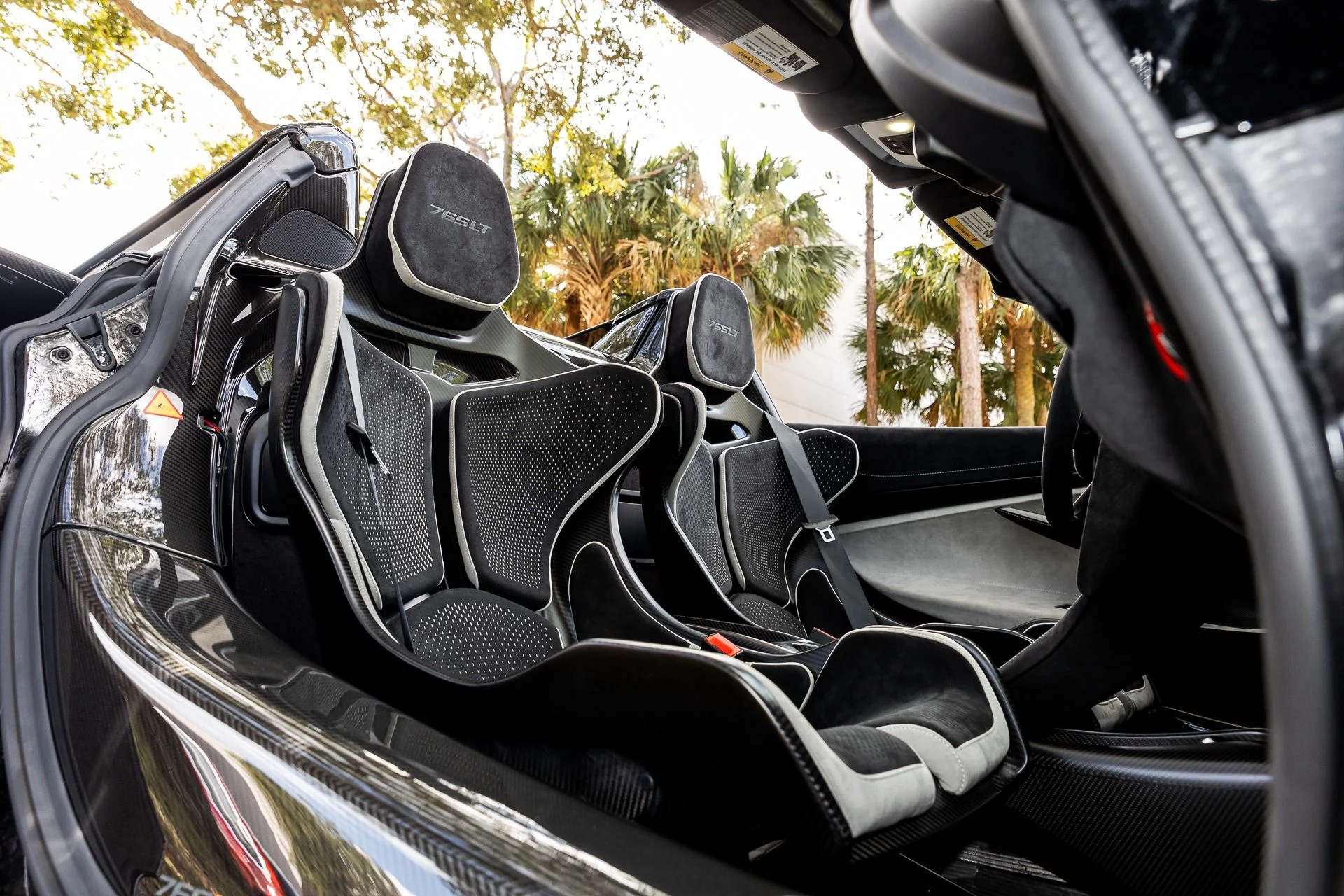 mph036_1193396426_306_p37_l_e4a55574f7