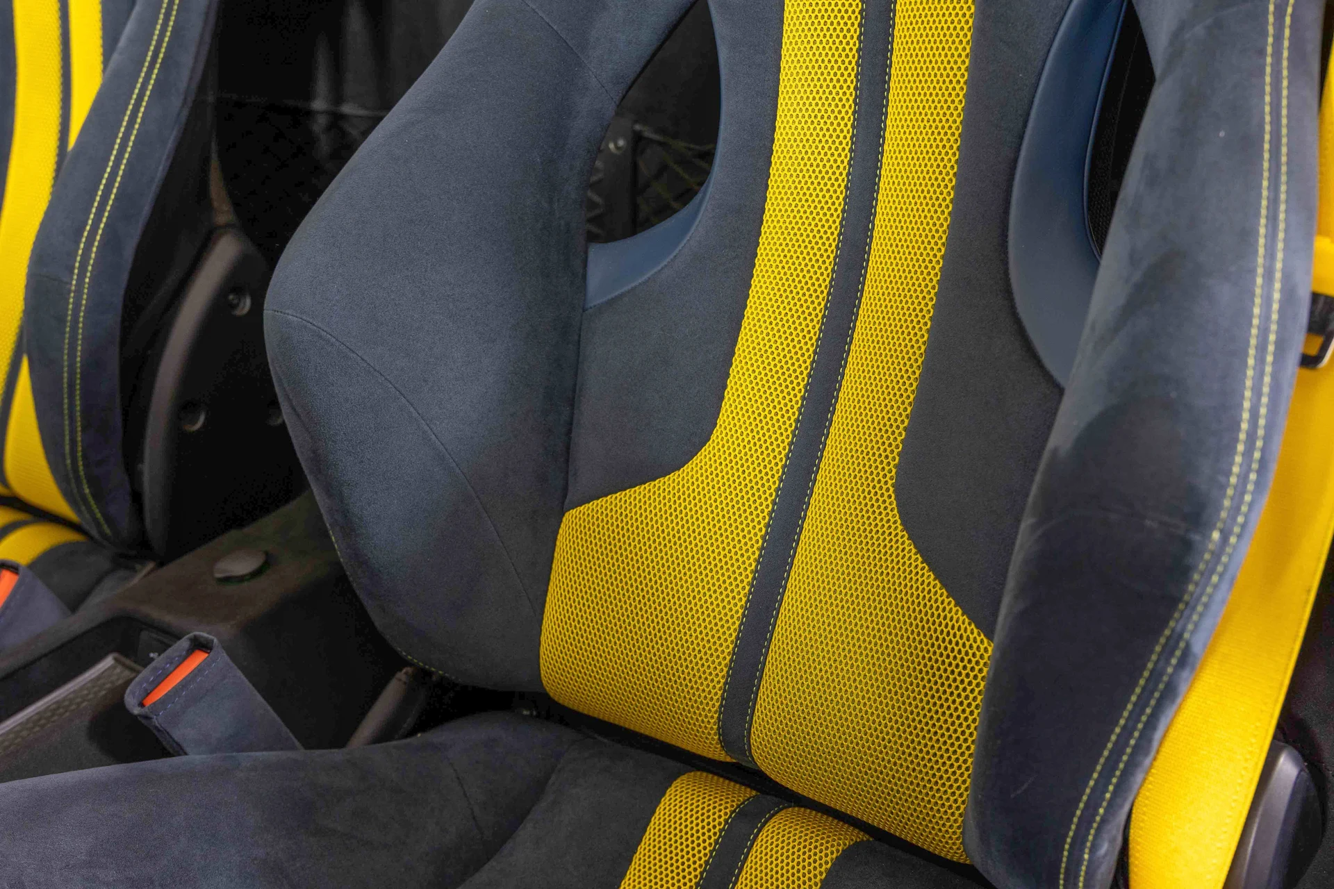 mph036_1195051461_7a9836c25aac3e70b88cfab9ac2bb7cf_cb412bd9fe