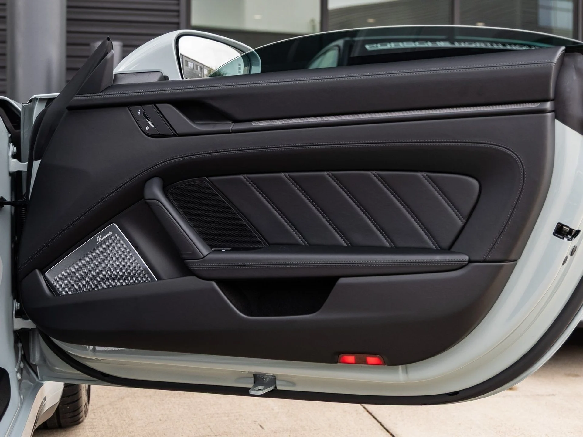 mph036_1196513643_37_4612d8f1e8