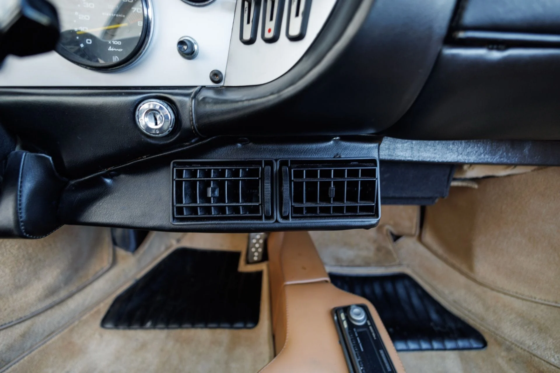 mph036_1205554711_b6310cb5ac9e4bd40a97114b5de6fb6dx_3898206da1