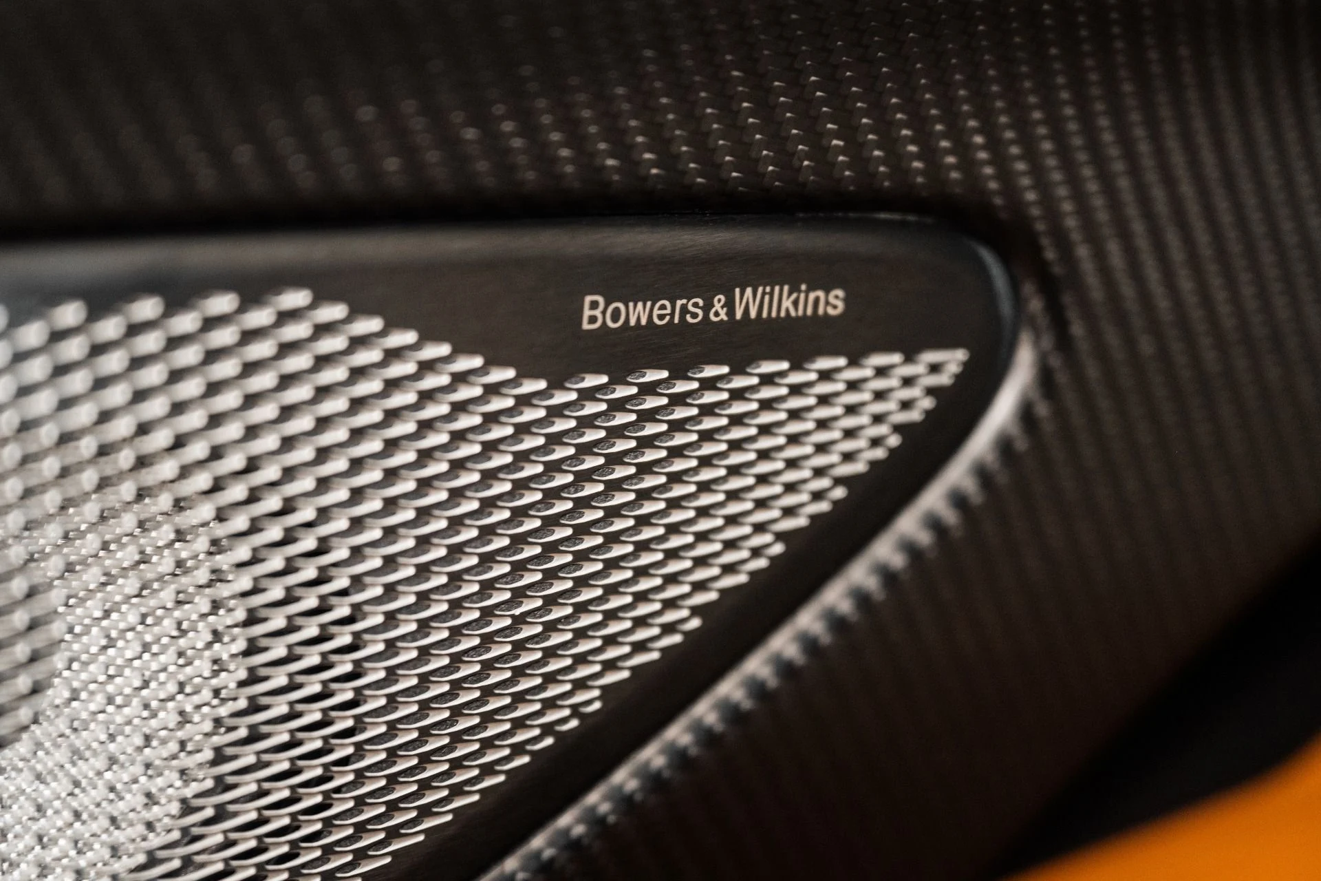 mph036_1214300862_Used_2025_Aston_Martin_DB_12_Coupe_1742566094_f2471f797e