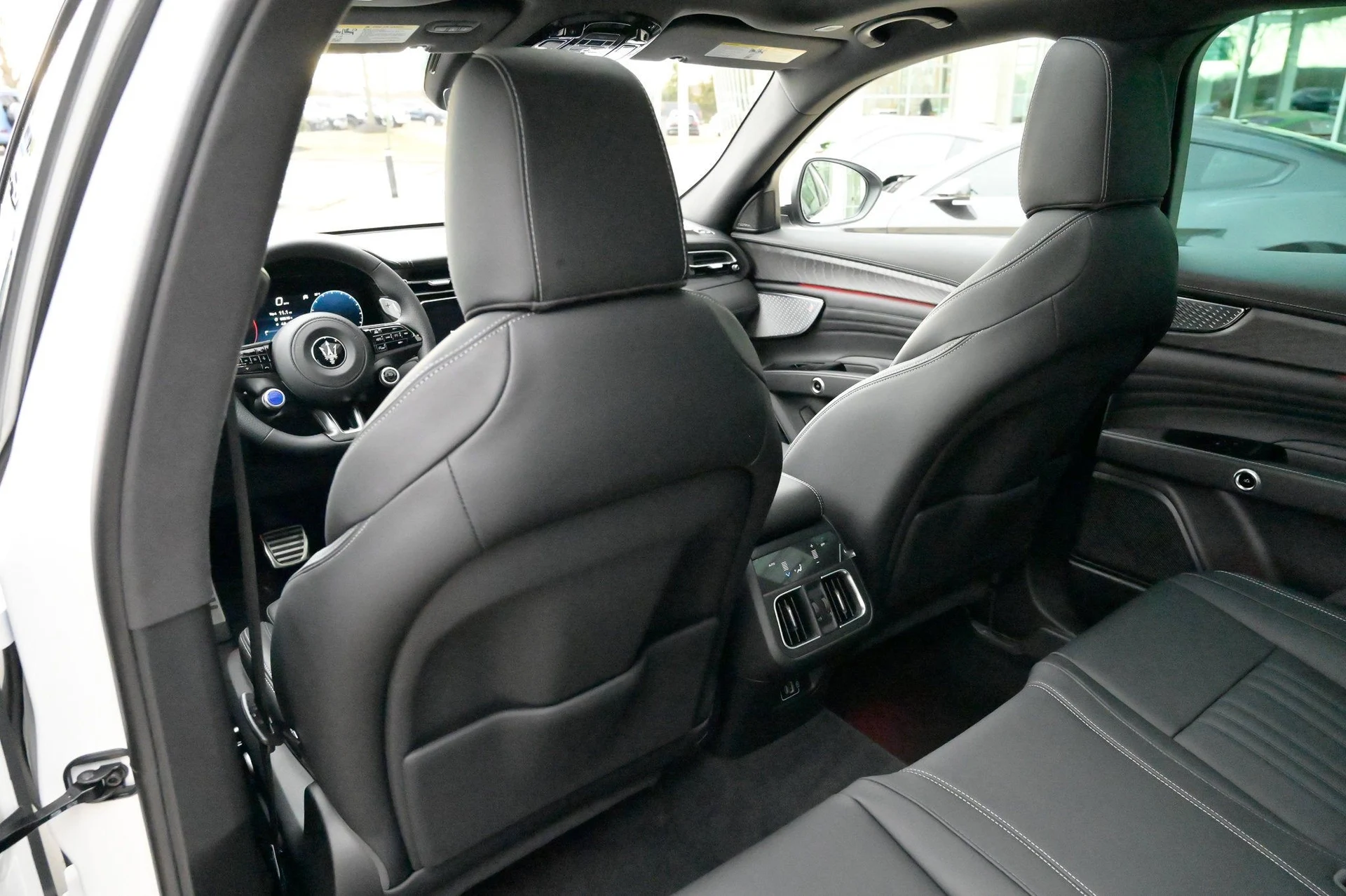 mph036_1219653921_e627d88faa484f4b95f78ff61be37e32_8e45df2024