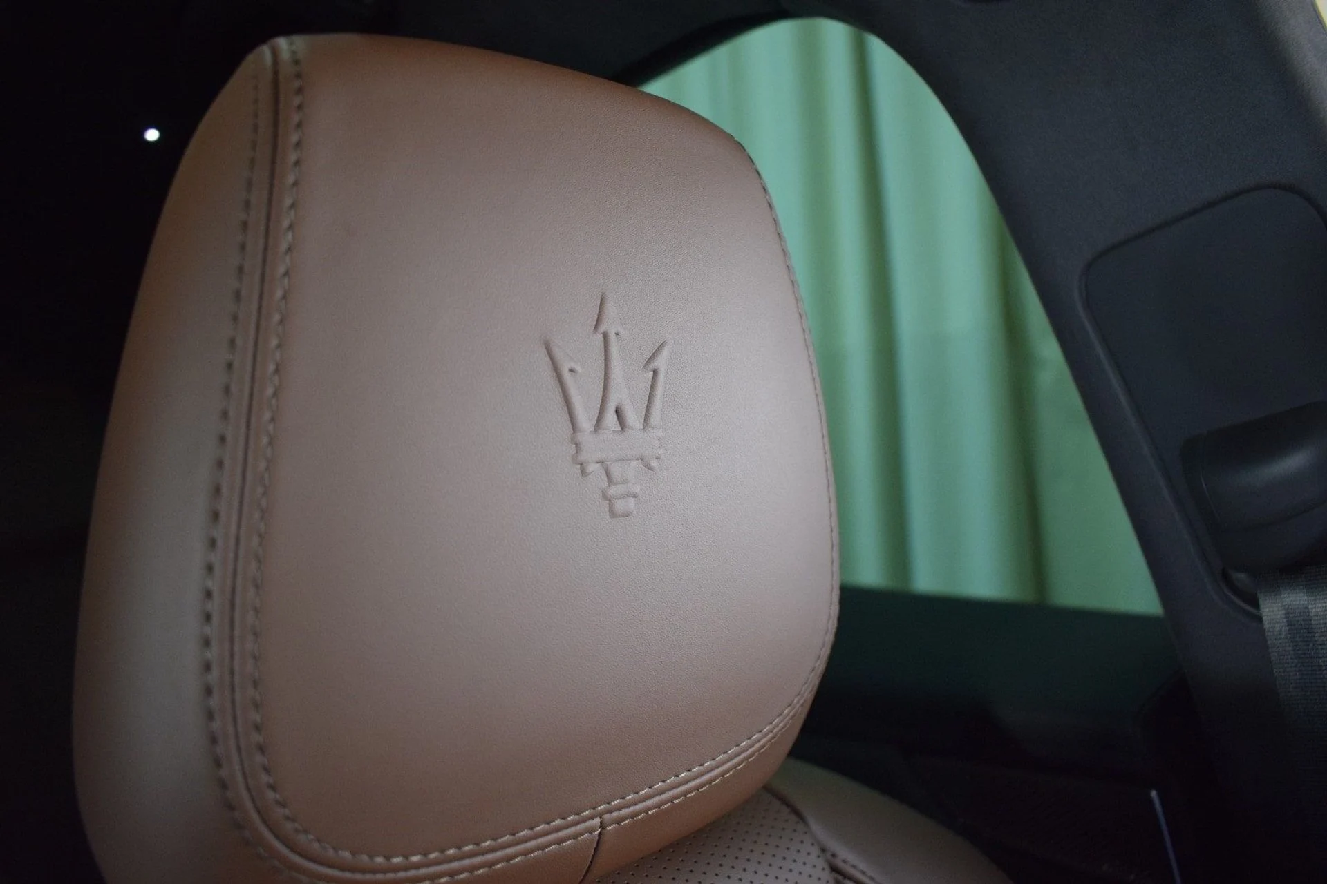 mph036_1226485115_3286c76bac0d438e5910290c84334e90x_1638a6e1b5