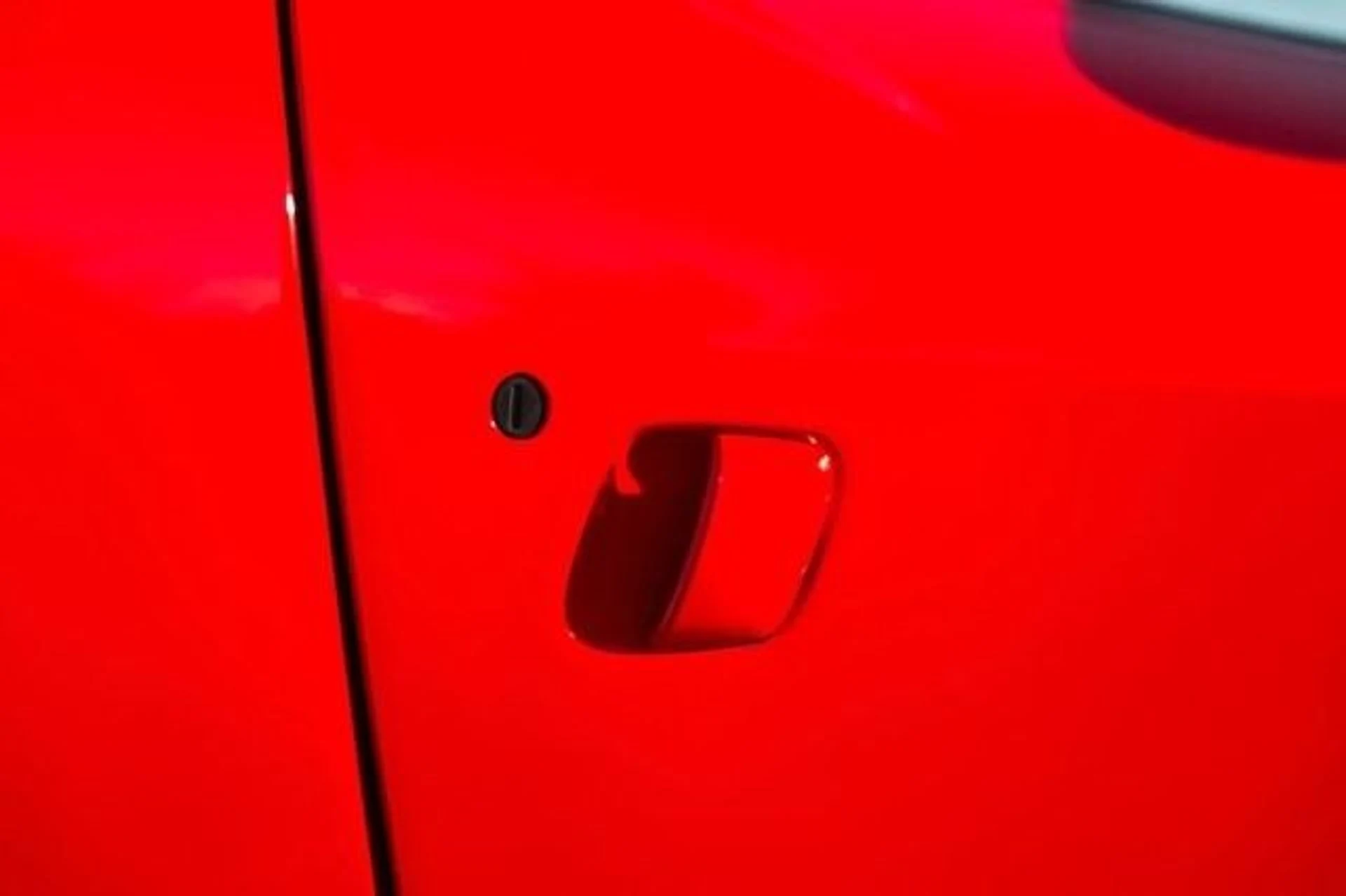 mph036_1233861688_Used_2005_Ferrari_Superamerica_1773854916_cb92e60a0b