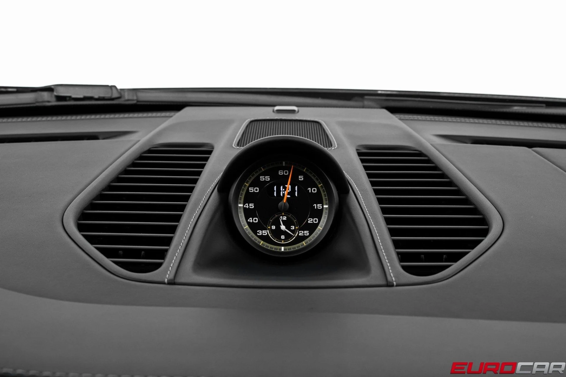 mph036_124395177_image_37_609c8ab54e