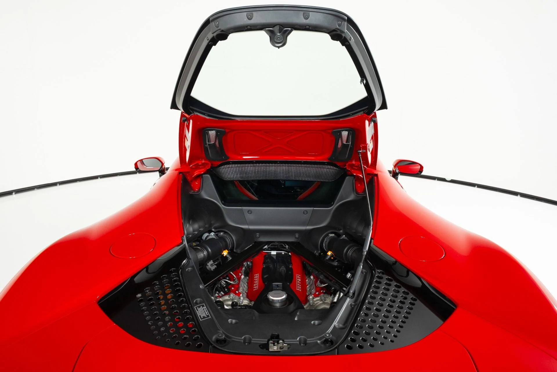 mph036_124809784_Used_2023_Ferrari_SF_90_Stradale_1755717820_1f3ceffb0d
