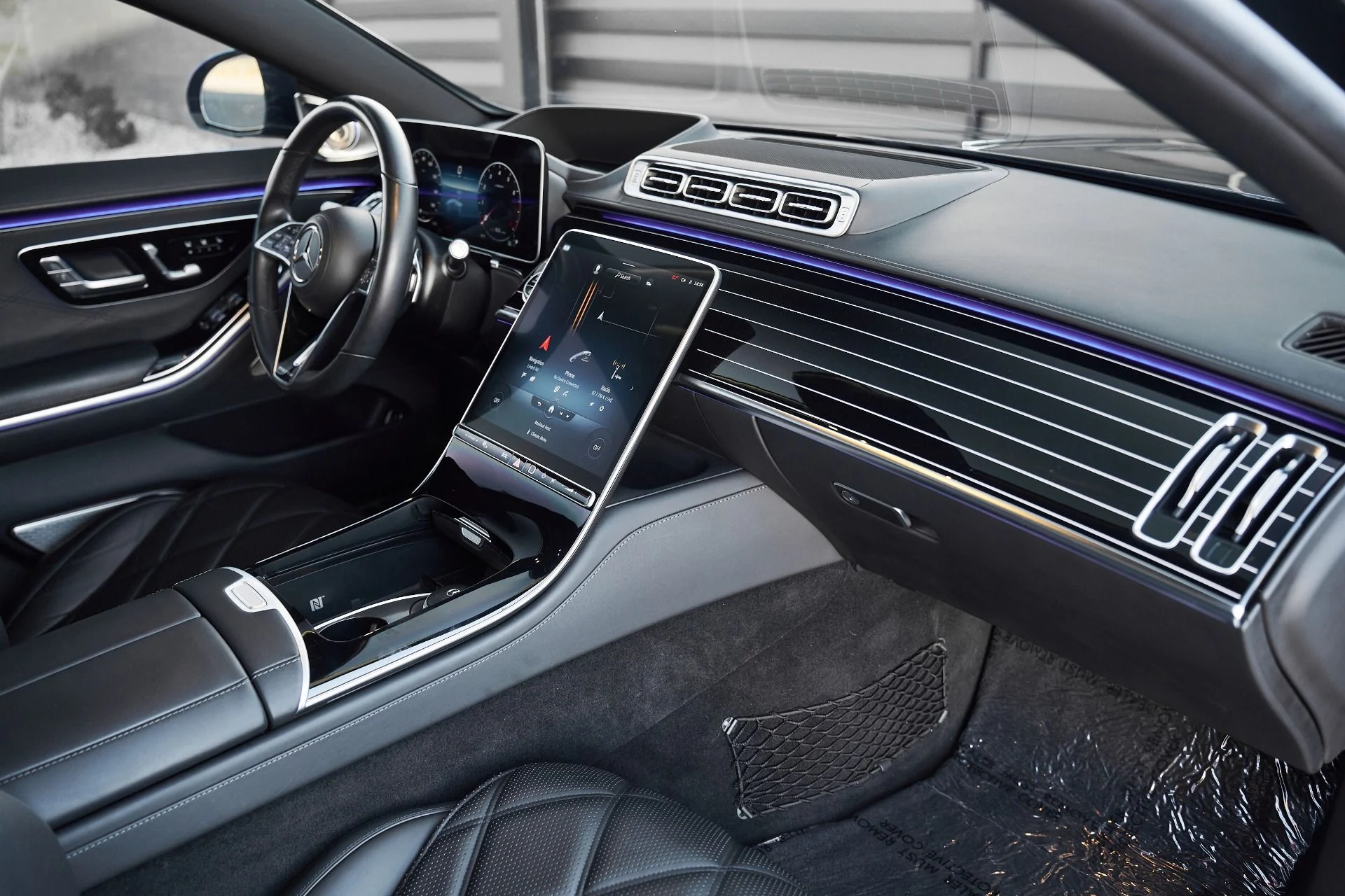 mph036_1249700798_Used_2022_Mercedes_Benz_S_Class_Maybach_S_580_1763082551_a1e3d49769