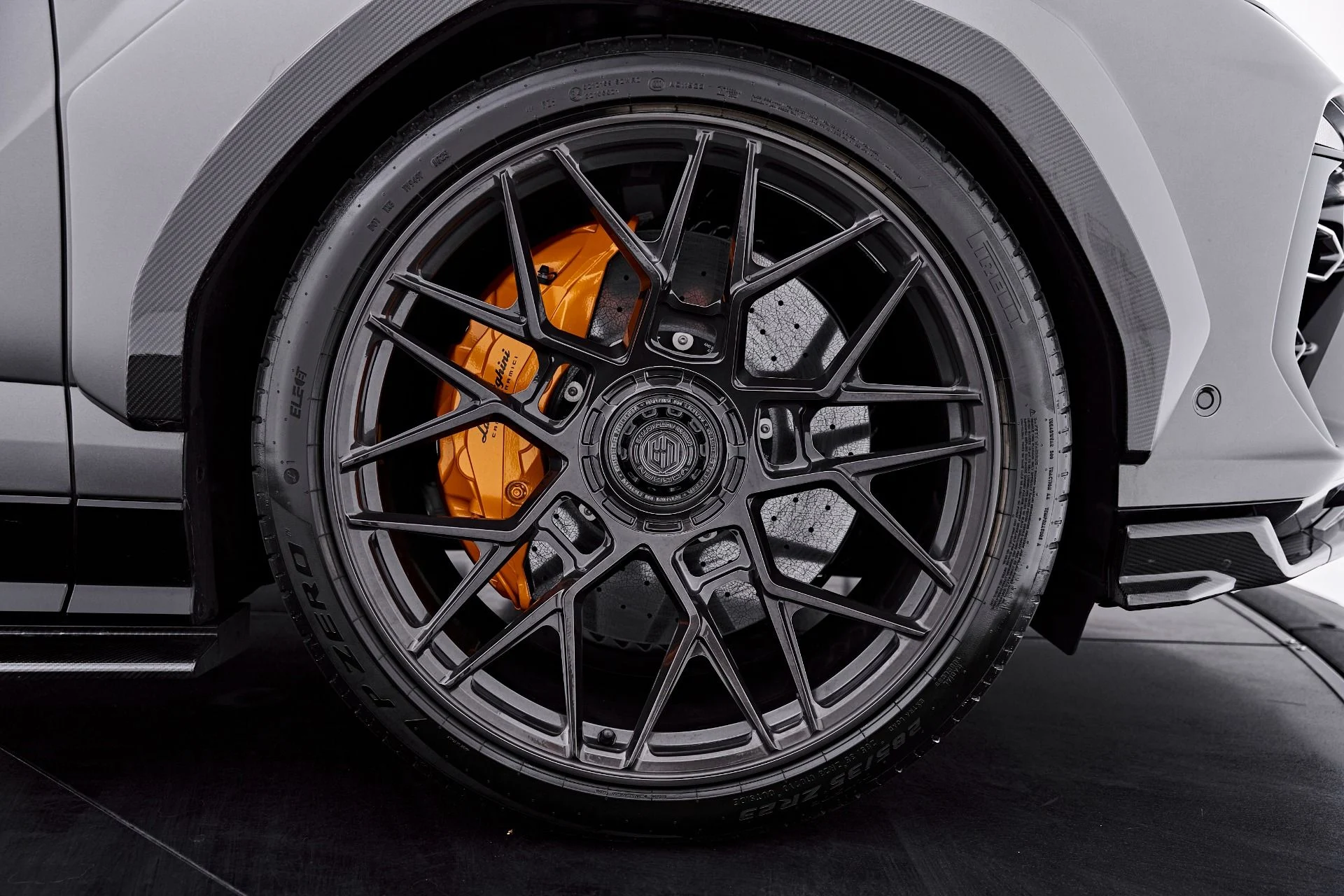 mph036_1259059444_Used_2025_Lamborghini_Urus_SE_1788282713_c8160ebaba