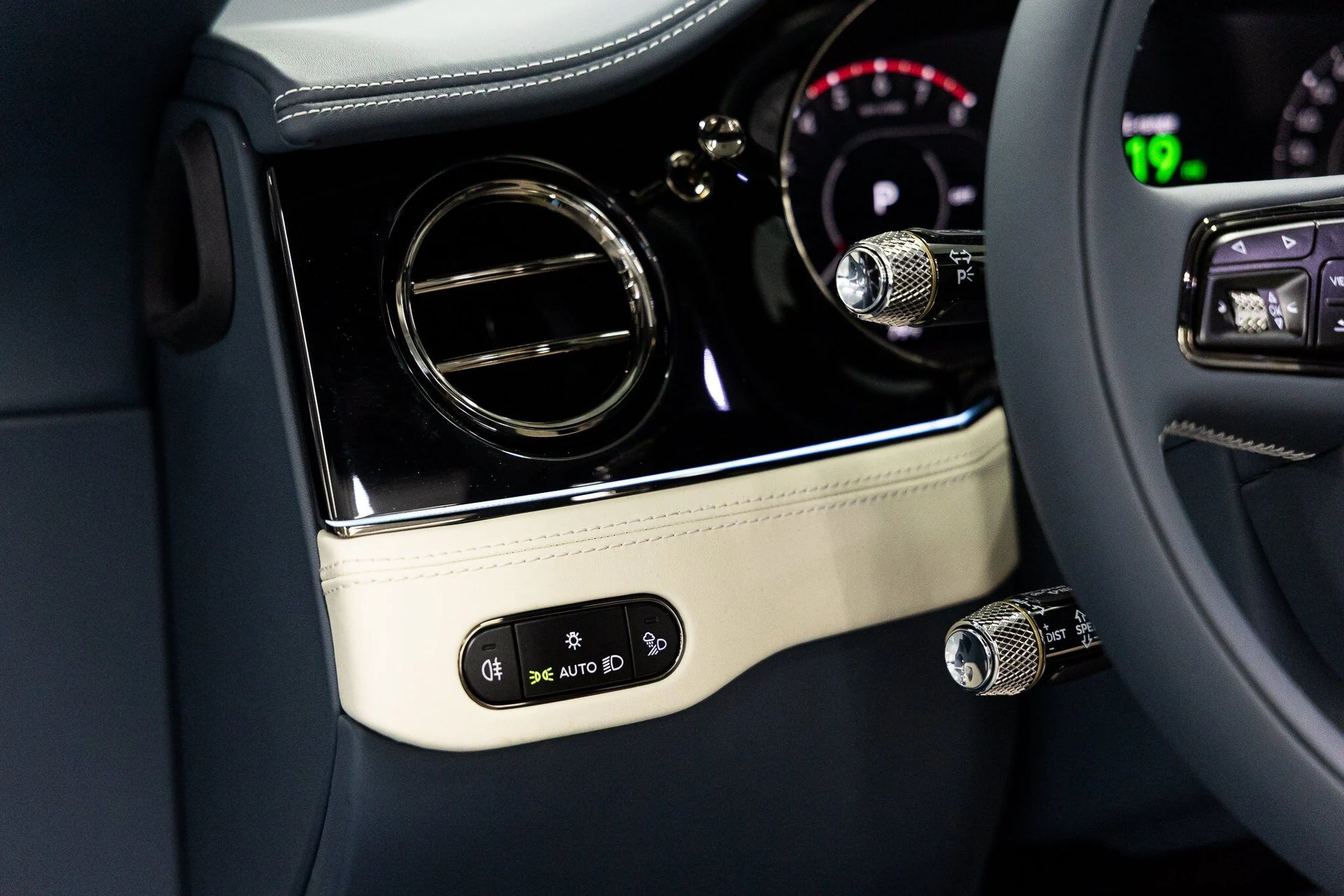 mph036_1263709645_6a4602a128a57e4b69b342c2df43396ex_9968e25583