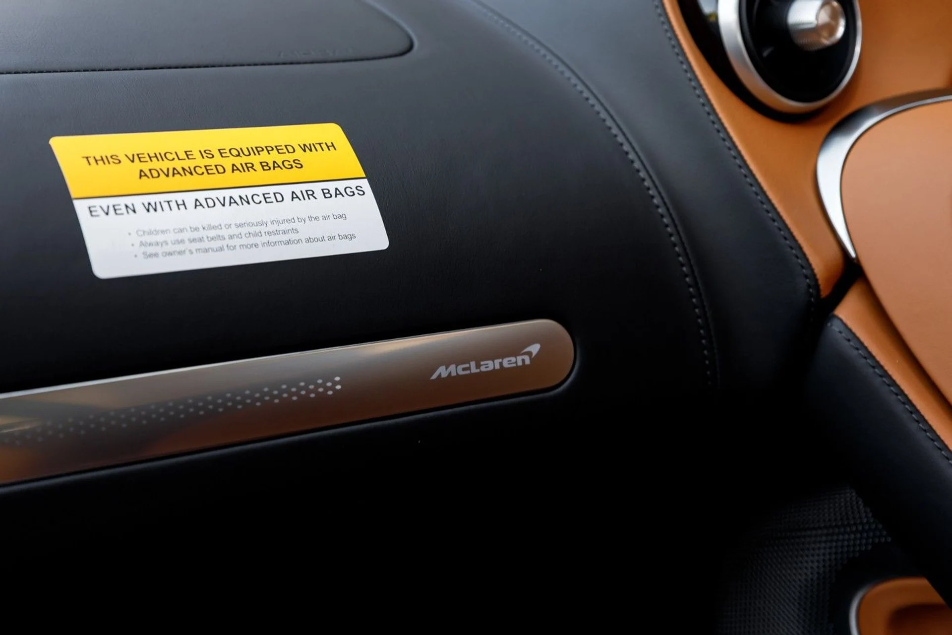 mph036_1268010916_672_p37_l_56a095028c