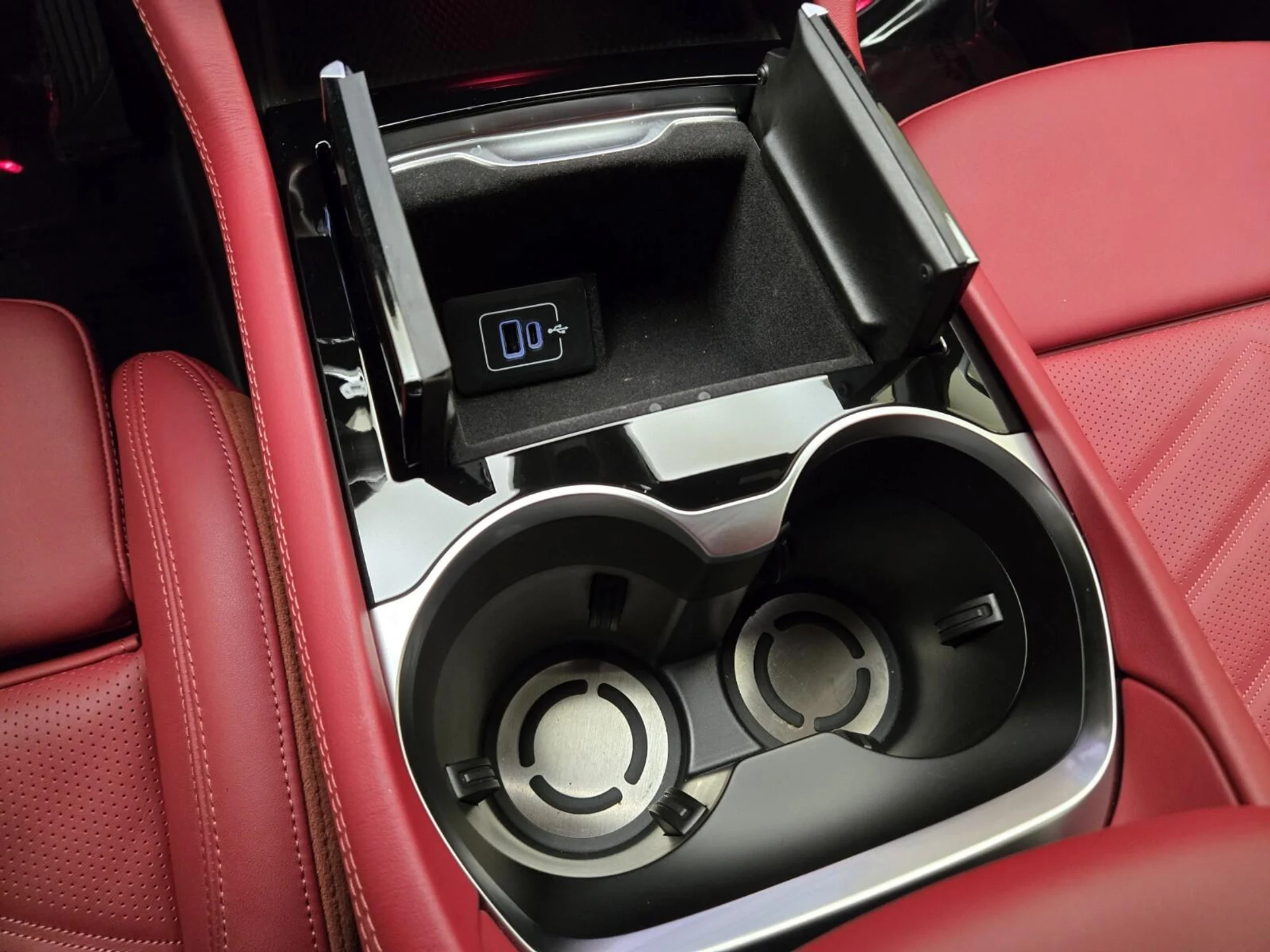 mph036_126915441_New_2025_Maserati_Grecale_Modena_1767162152_c87bd768e2