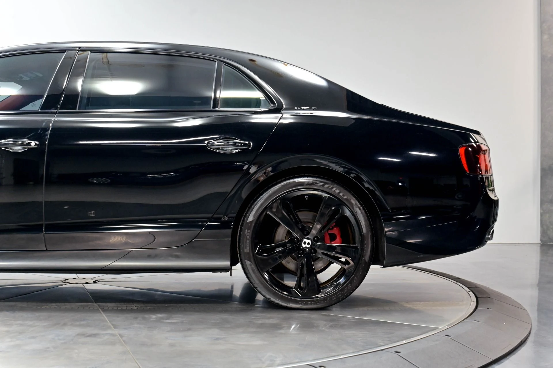 mph036_1269506777_Used_2017_Bentley_Flying_Spur_W12_S_1782583031_b8dfcbc1f7