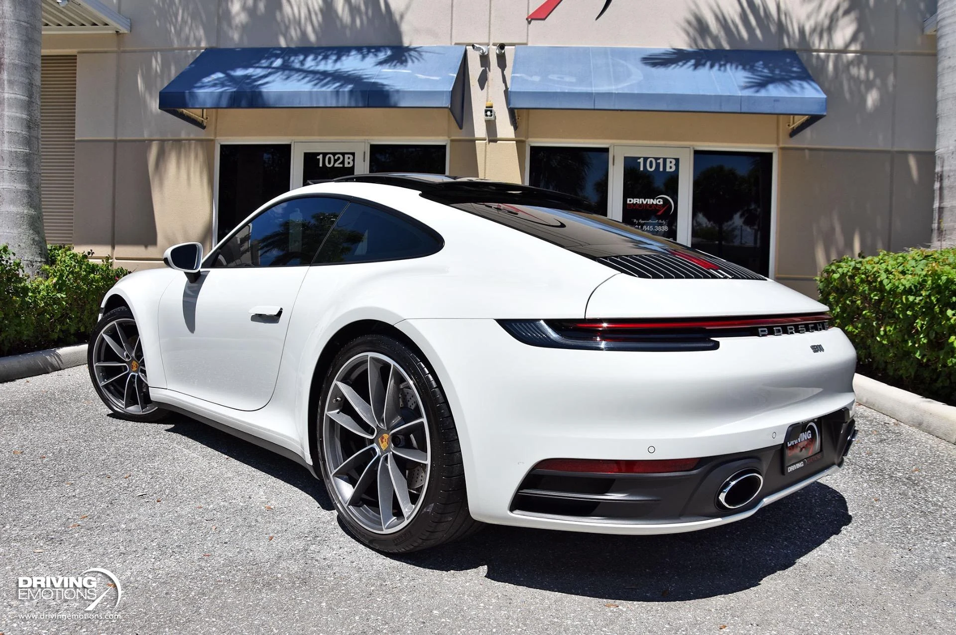 mph036_1277452393_865_p37_l_fccb87c6e0