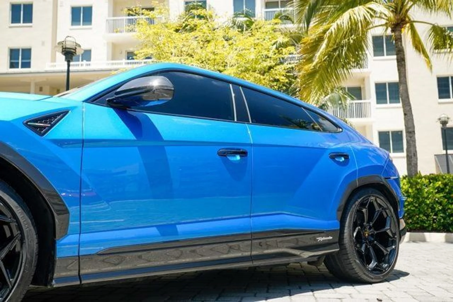 mph036_1278317873_used_2024_lamborghini_urus_performanteawd_14354_22887761_37_640_142c04ab6c