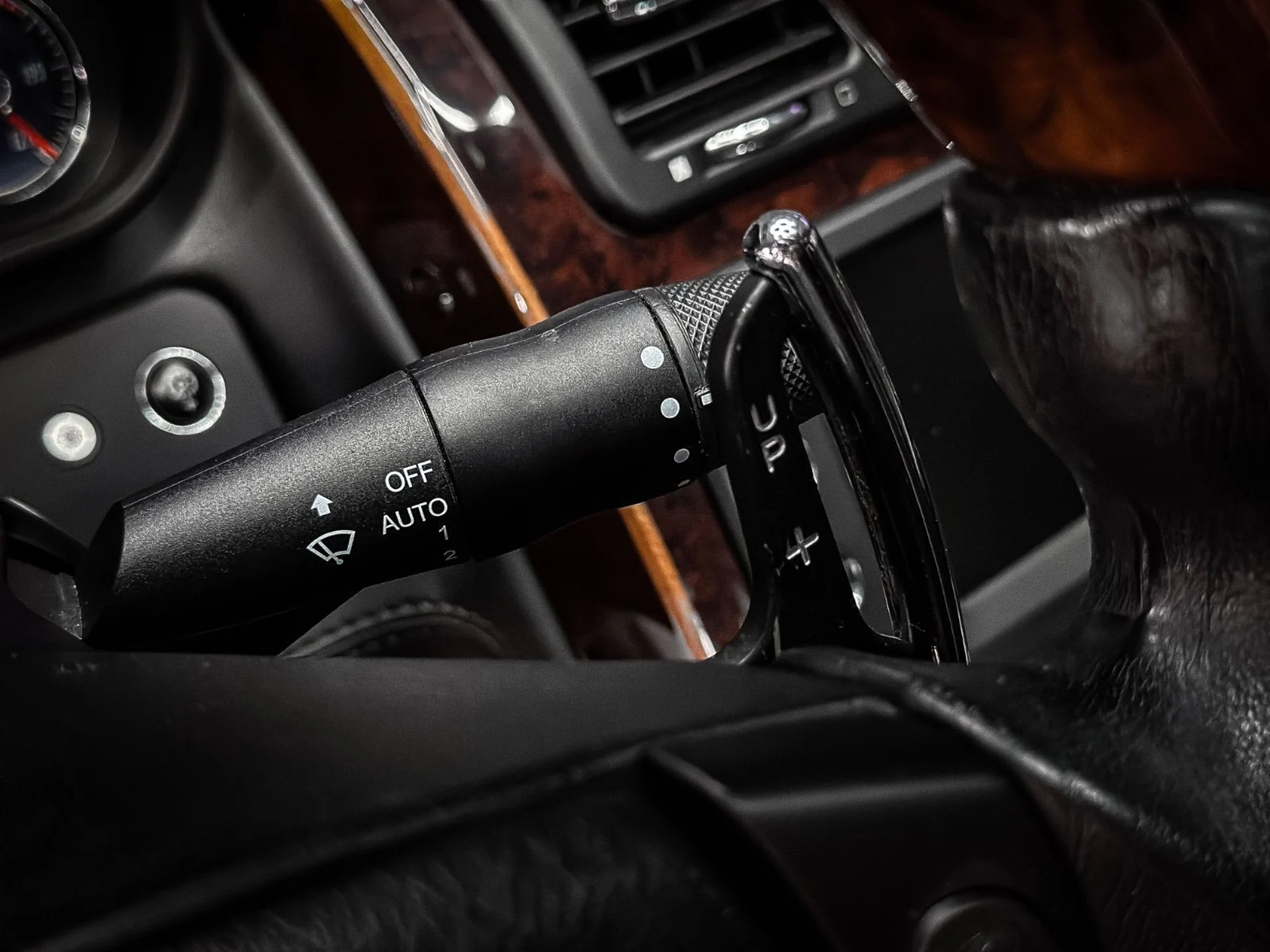 mph036_1278708147_36879351_01195_2011_maserati_quattroporte_032_bf5758fa49