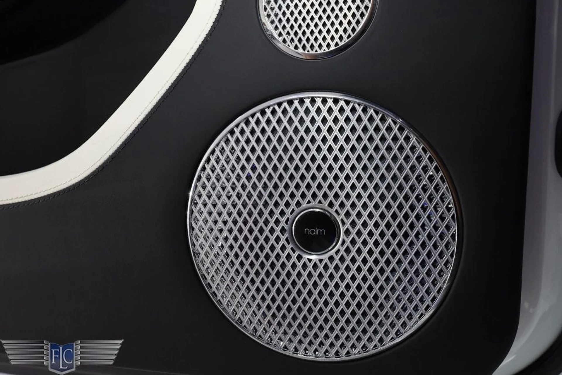 mph036_1284390636_used_2024_bentley_continental_gtspeedconvertible_6305_22967933_37_1024_f9cc878772