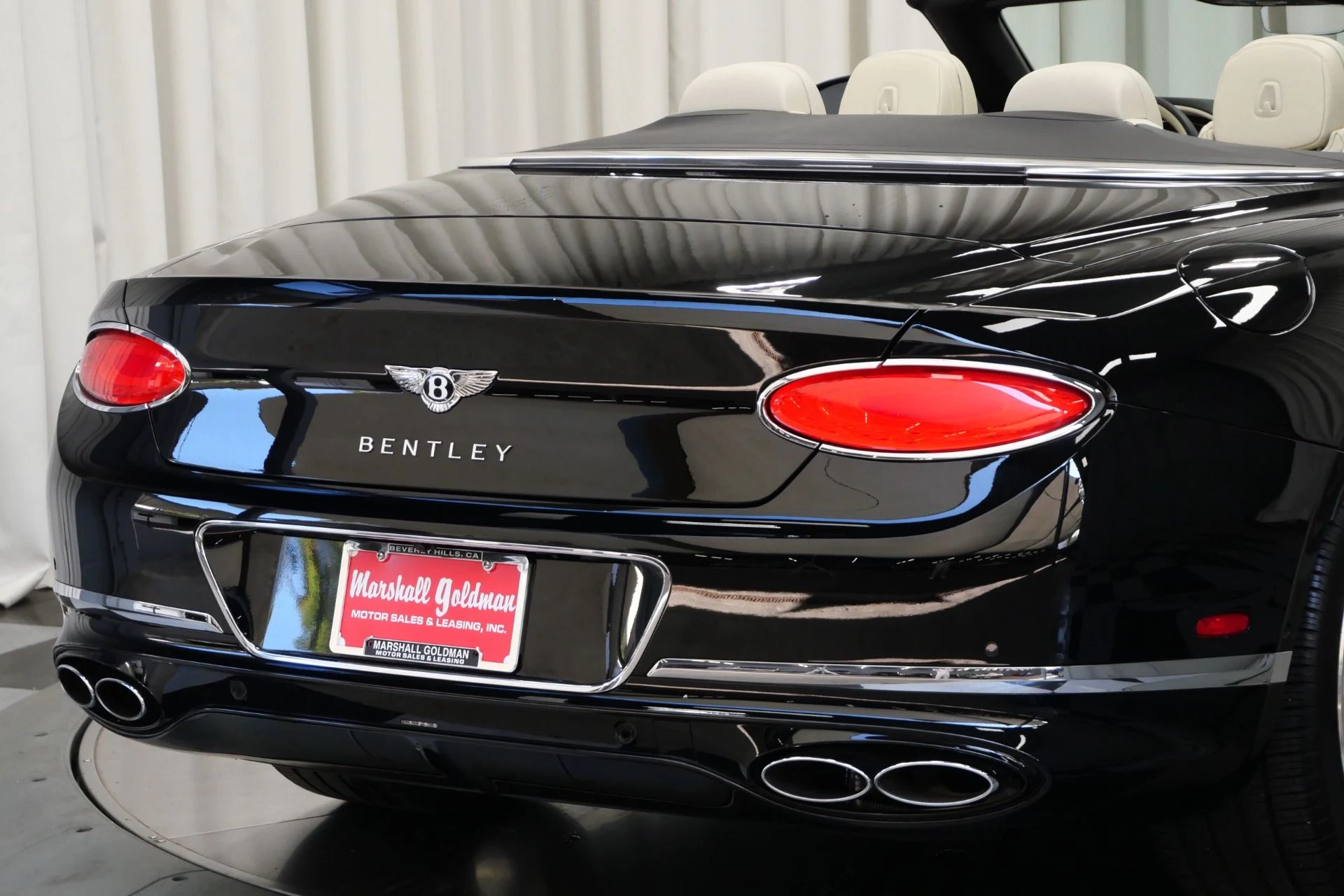 mph036_1286443132_Used_2022_Bentley_Continental_GTC_V8_1754511421_bbc2dc78fa