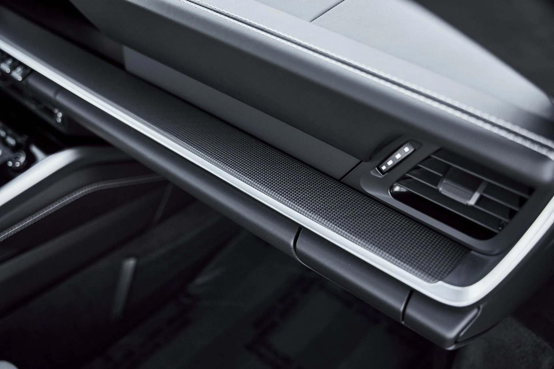 mph036_1291423498_Used_2023_Porsche_911_Turbo_S_1774404038_646e0e9277