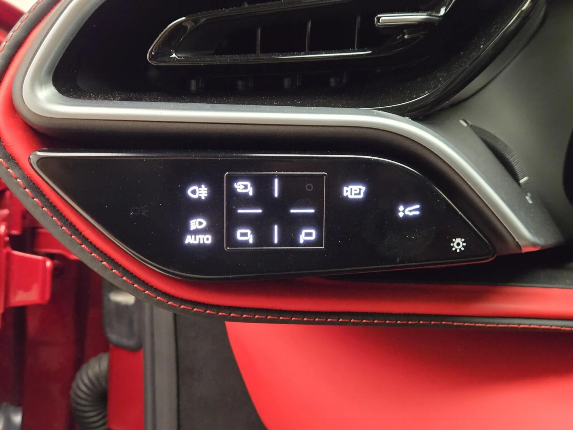 mph036_1293796561_Used_2022_Ferrari_296_GTB_1753425257_7eda2da2b2