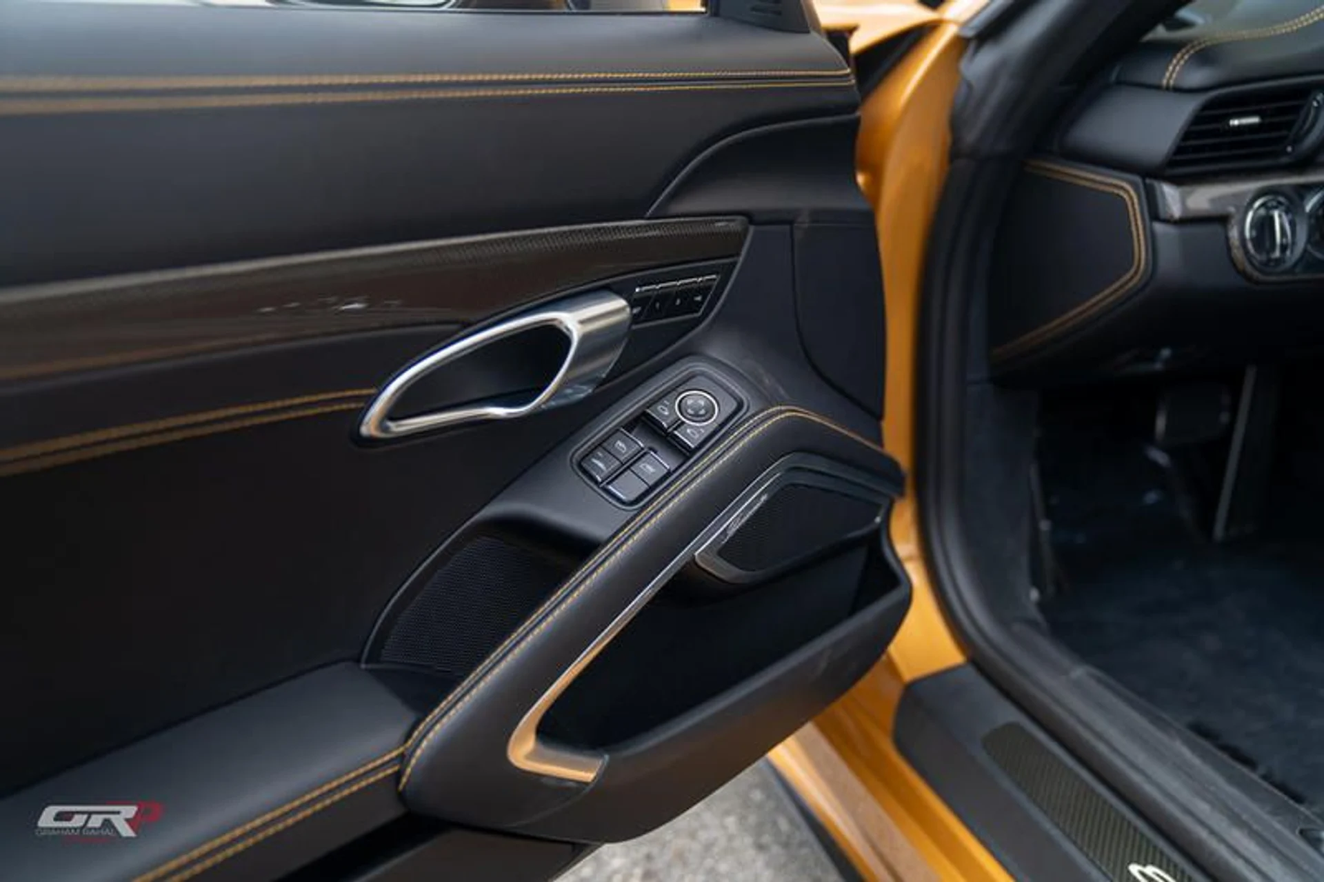 mph036_1296596636_808_B0490_A9_AE_4_F3_E_AE_6_F_725493_A998_D6_91a9e562b4