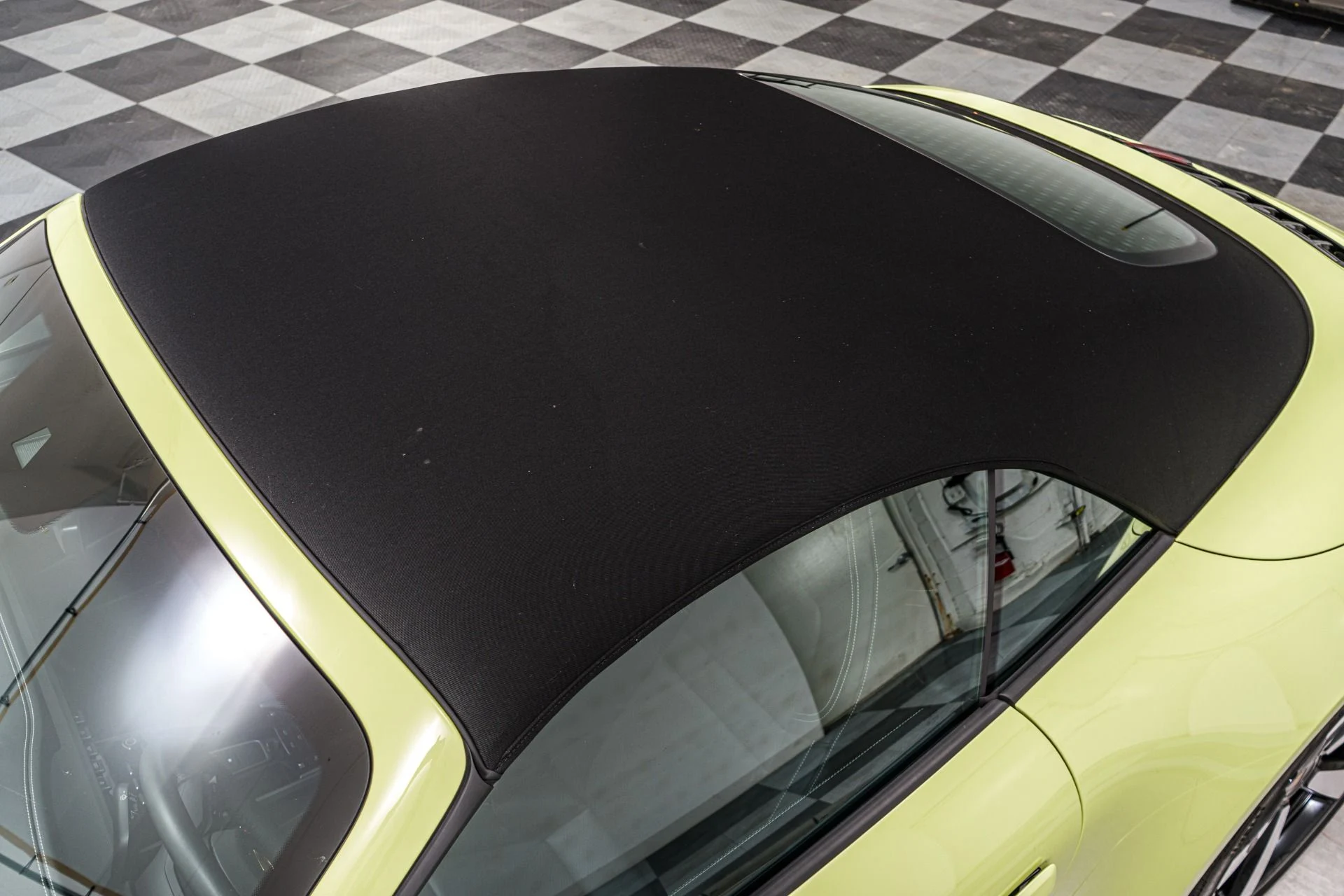 mph036_1296798915_Used_2025_Porsche_911_Carrera_Cabriolet_Premium_Package_Sport_Classic_Wheels_Sport_Exhaust_1767826405_25e2e29839