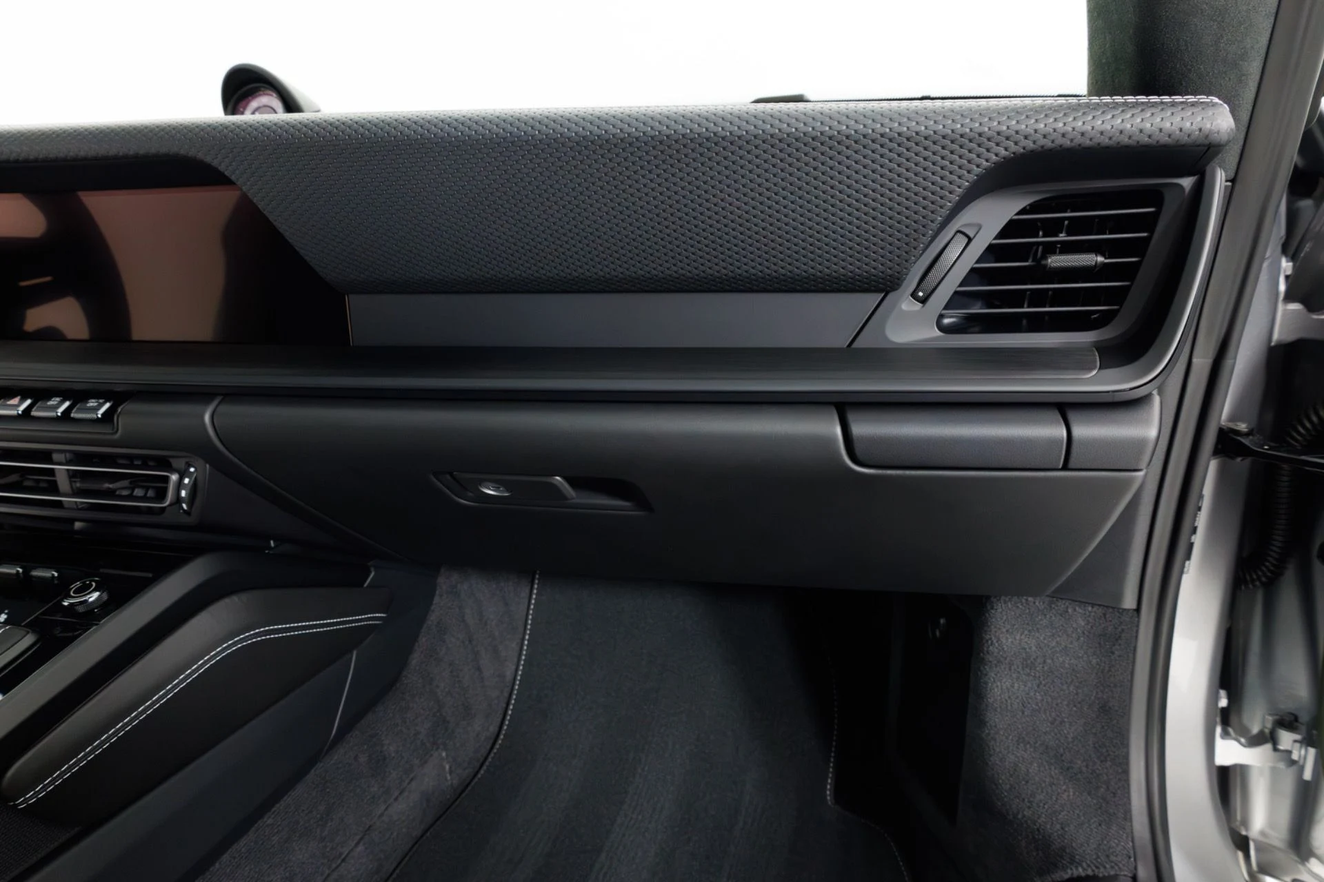 mph036_1302772854_Used_2022_Porsche_911_GT_3_Touring_1772748843_18c11dfe7a