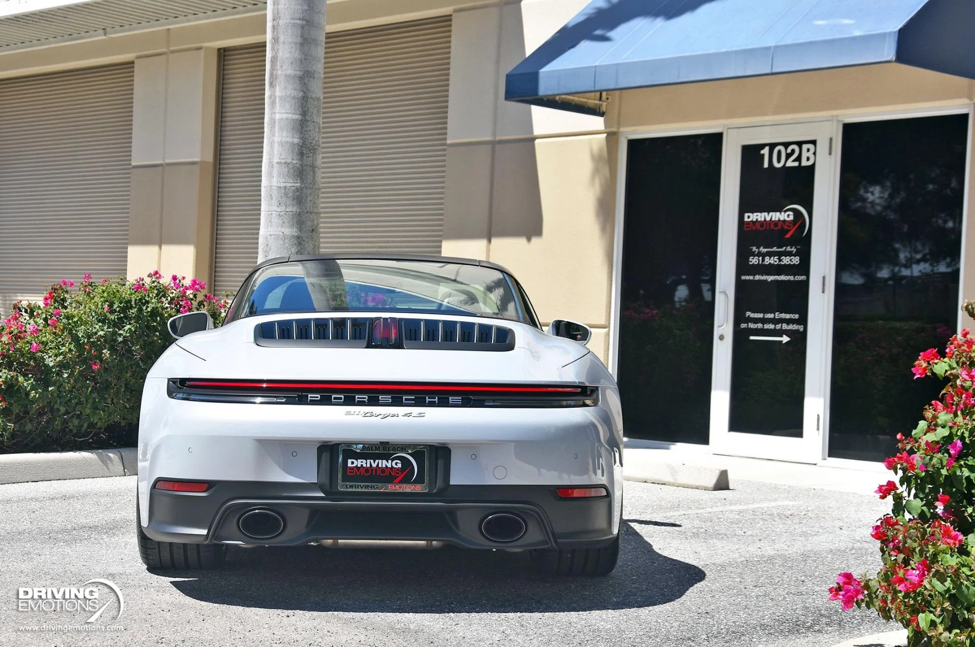 mph036_1307019974_898_p37_l_aac02dc2bf