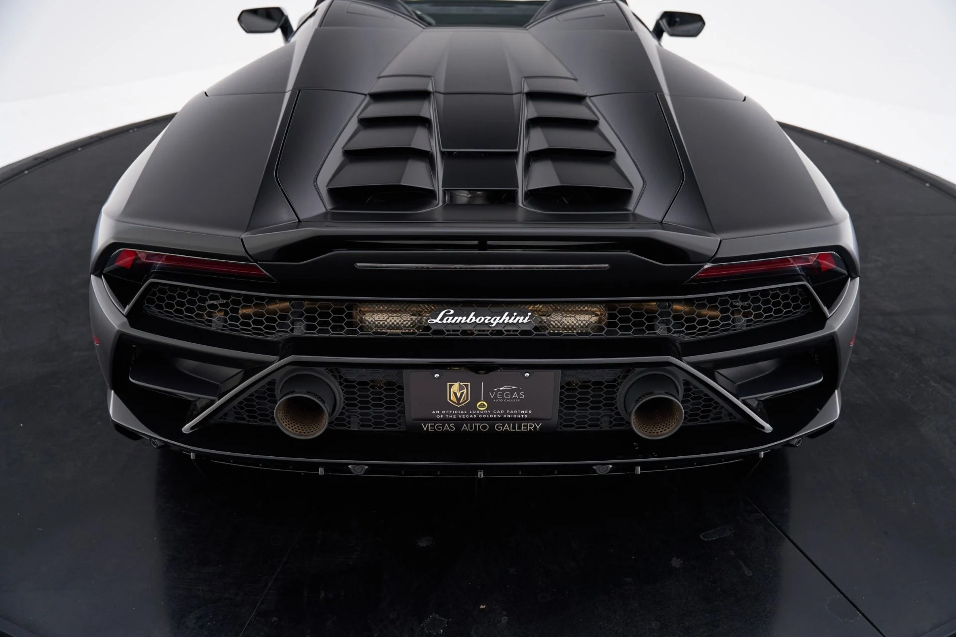 mph036_1313244773_Used_2022_Lamborghini_Huracan_EVO_Base_1792542181_b62366a1ed