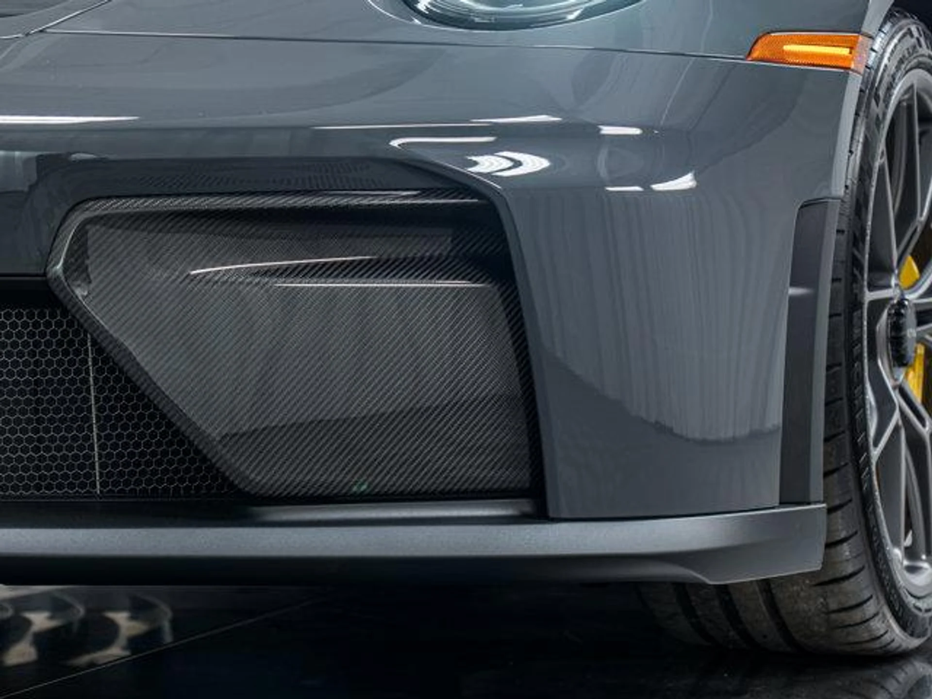 mph036_1319337148_f_Lru3z9_P9s_Gv_Bg_Ne_SG_Nda_X9t4_QE_e67fc8fe67