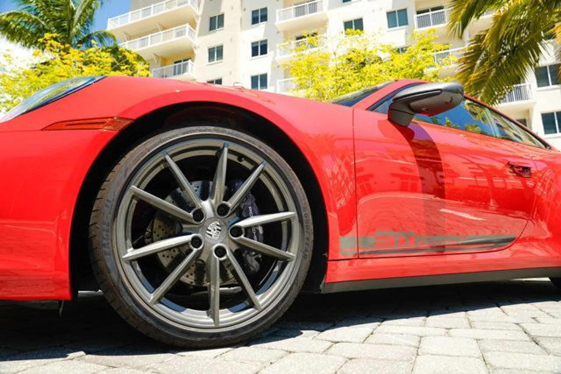 mph036_1327032607_used_2024_porsche_911_carreratcoupe_14354_22898234_37_640_61258d15e9