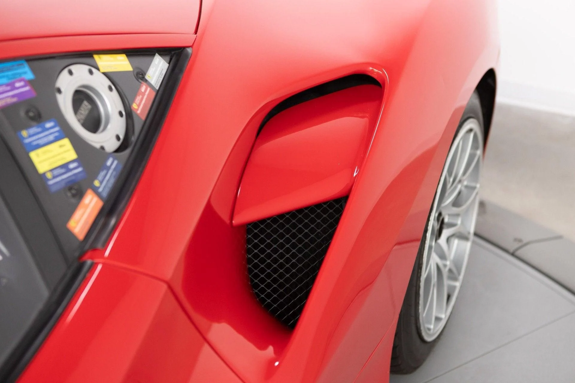 mph036_136274158_Used_2022_Ferrari_488_Challenge_EVO_1777367763_97d21a6e9a