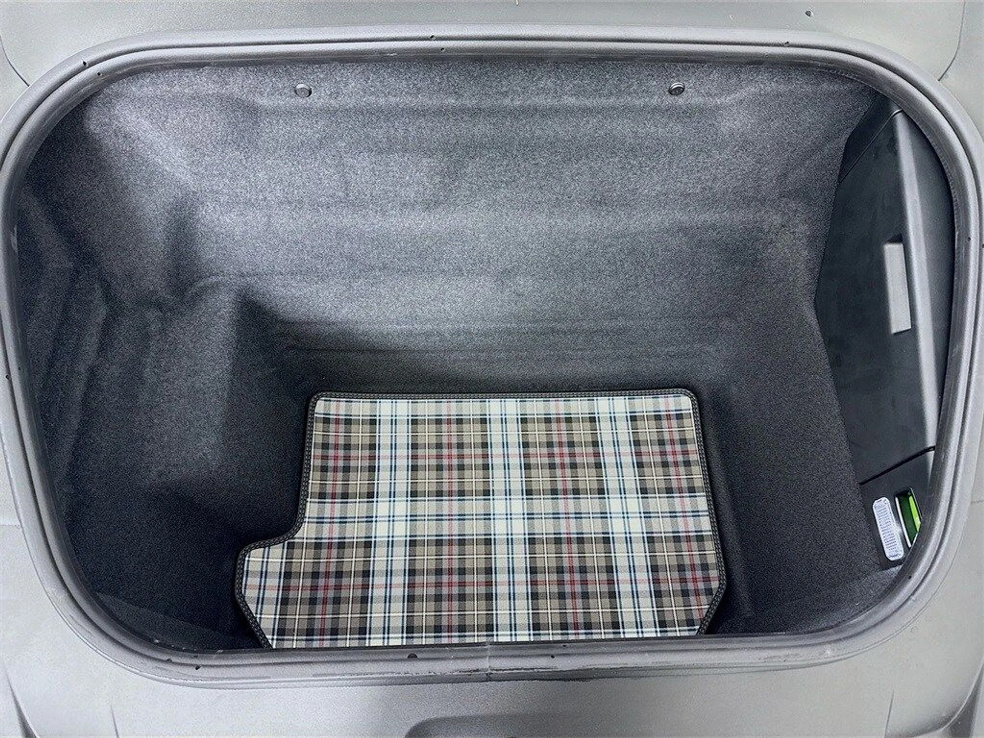 mph036_138350651_b62c80b26168491bc76714c44e192a4bx_82ee830813