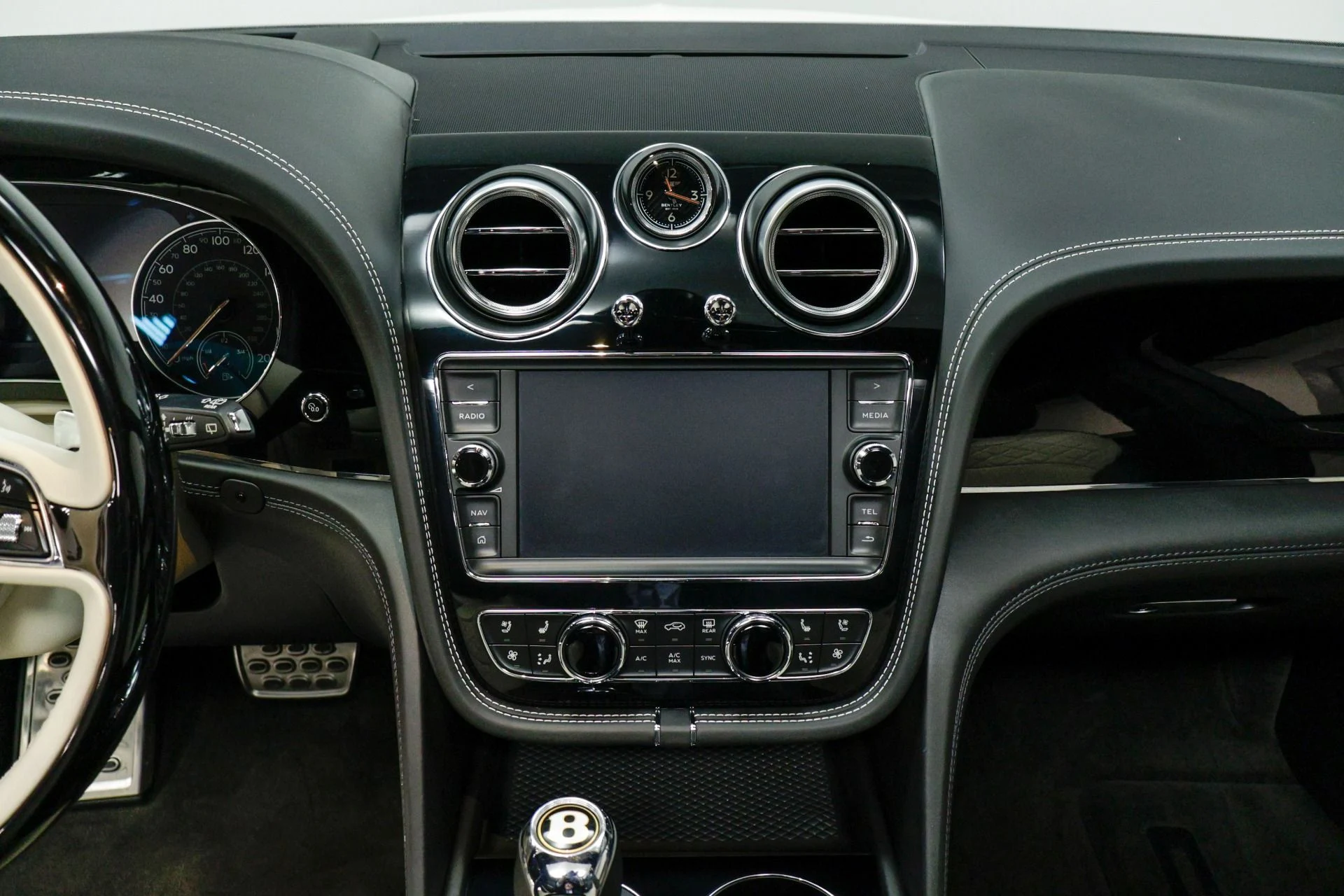 mph036_1385722873_Used_2020_Bentley_Bentayga_V8_1760480790_35b30661c1