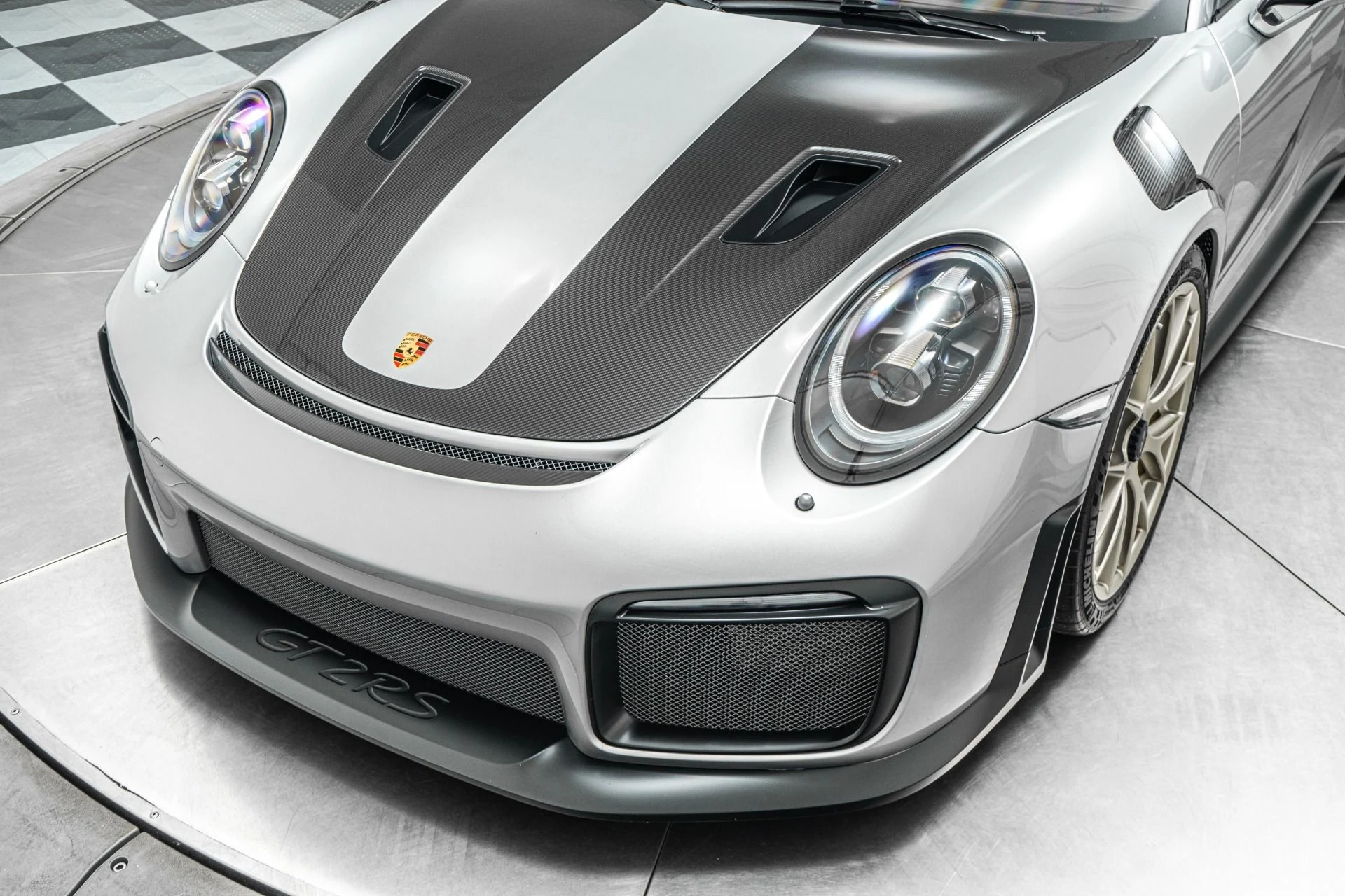 mph036_1401500506_Used_2018_Porsche_911_GT_2_RS_Weissach_Package_Magnesium_Wheels_1780694267_375972f0ed