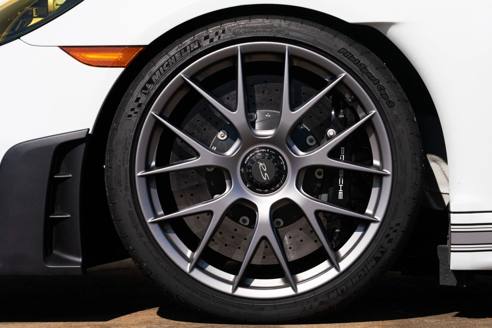 mph036_1444873822_Used_2023_Porsche_718_Cayman_GT_4_RS_Weissach_1757357689_05cad645e2