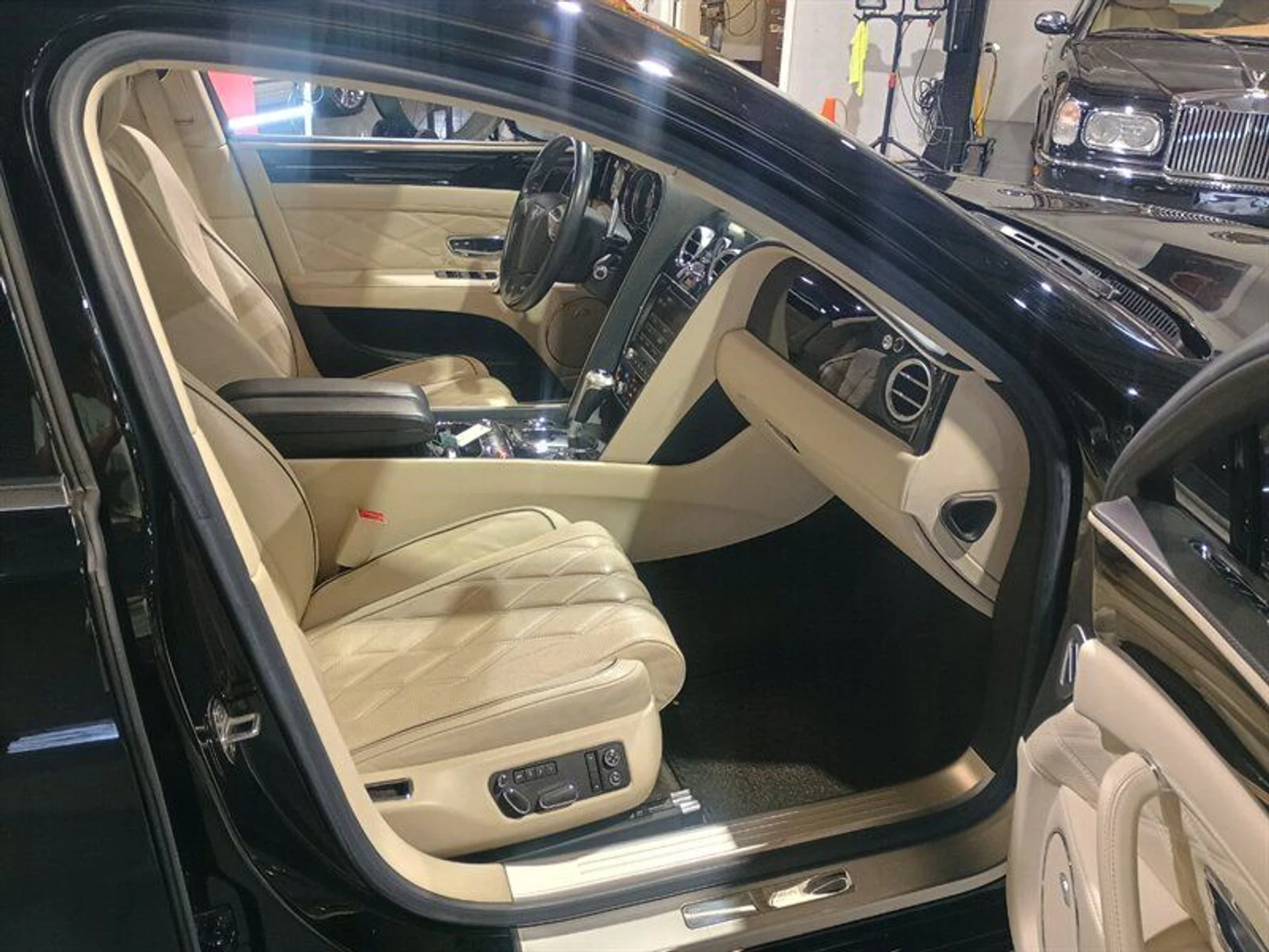 mph036_1464655013_ad1e7b03c1_800_092805f65f