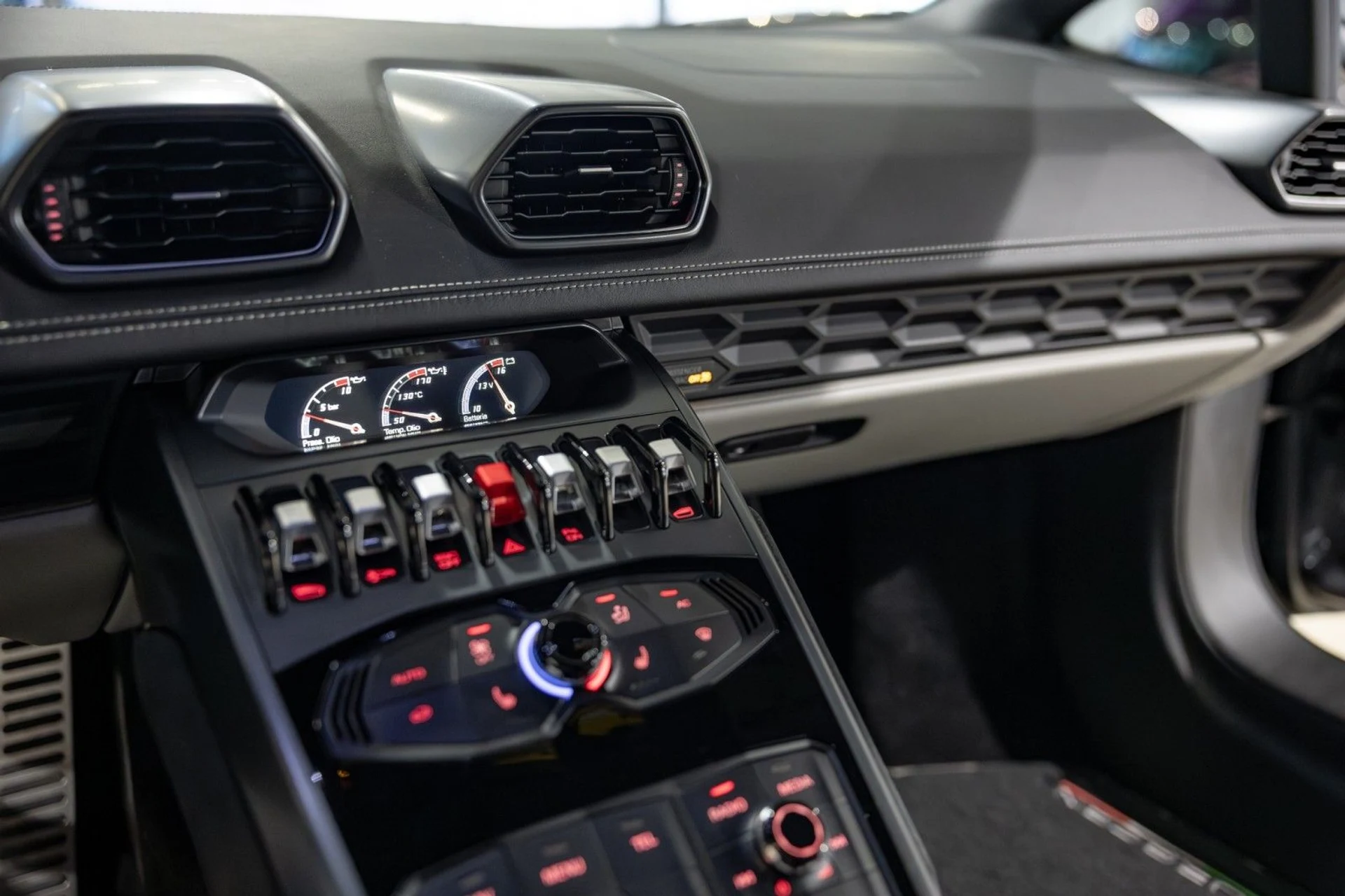 mph036_1474079461_HQ_3b76b10c6e