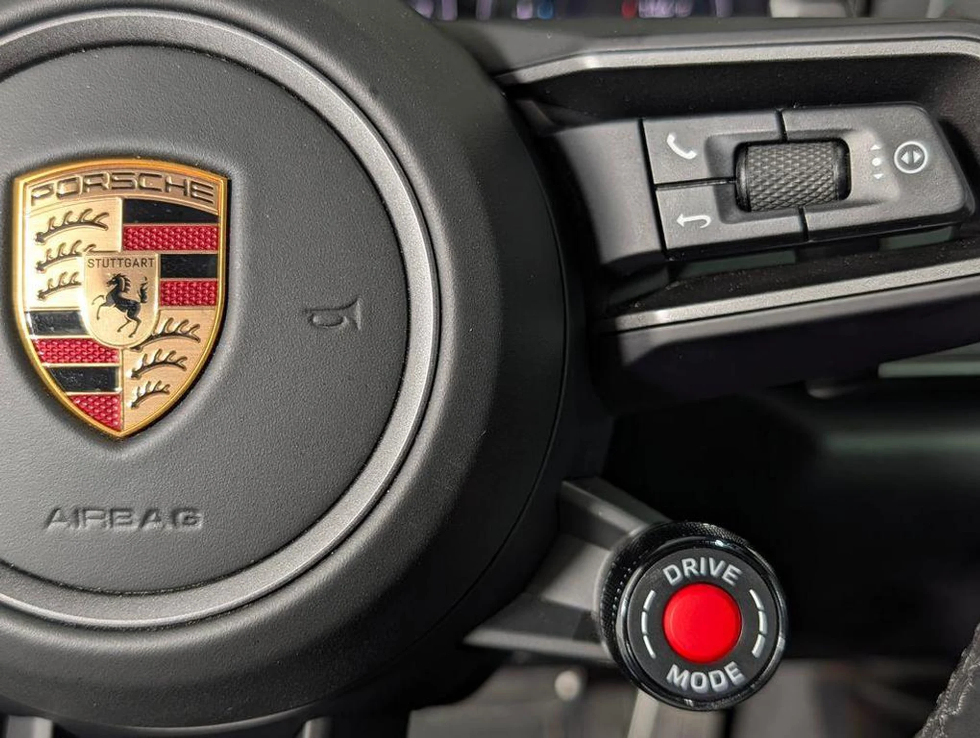 mph036_1508073999_Qsbyn_BW_Lje_R4_Ute_Q_Yy_P1_B4l_Vqs_ba37c4df5f