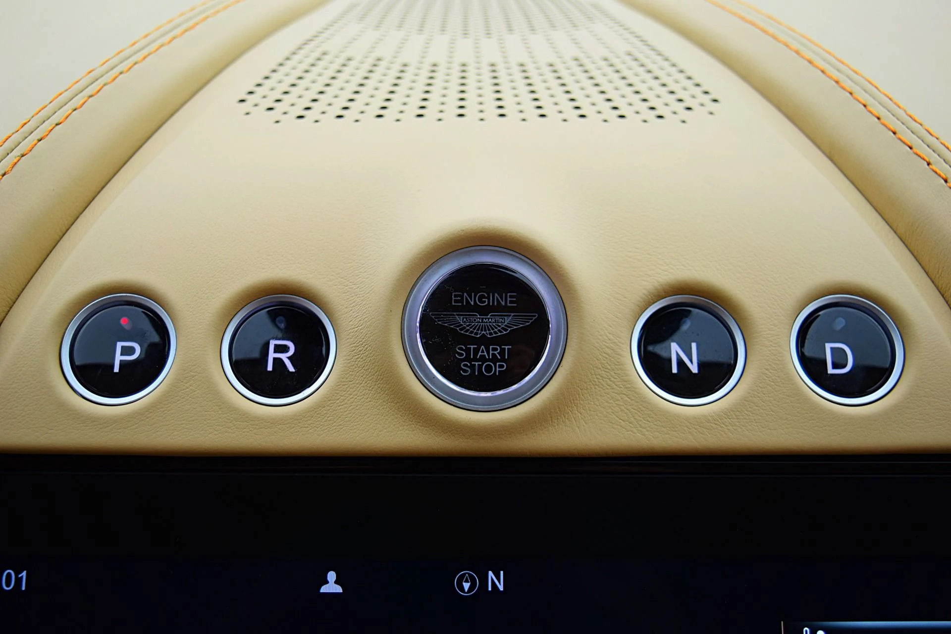 mph036_1512885397_Used_2023_Aston_Martin_DBX_707_4220fa6888
