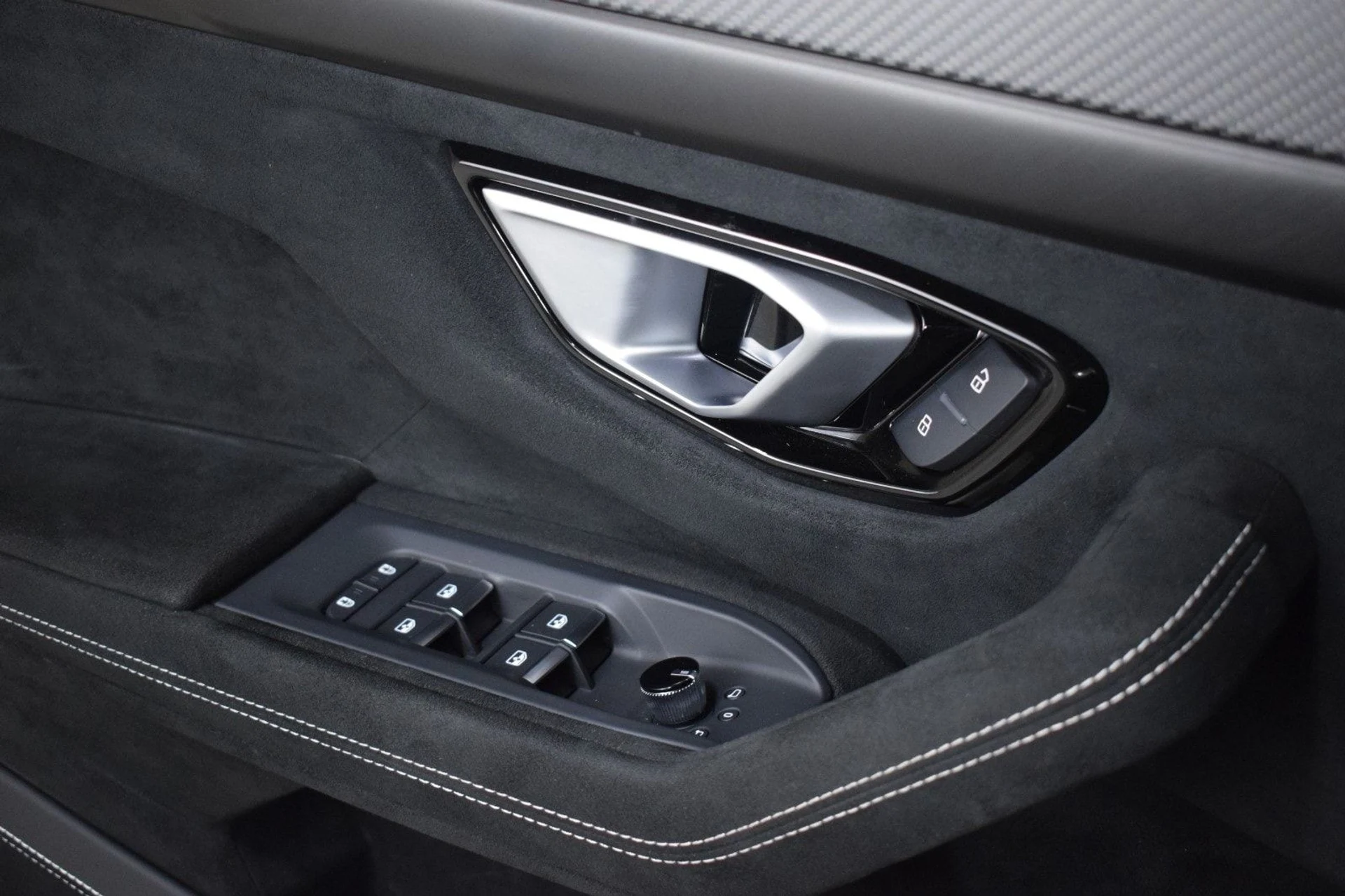 mph036_1515669864_d64615ccaf3c40d87c2ecc8d568f9867x_6ddbb62302