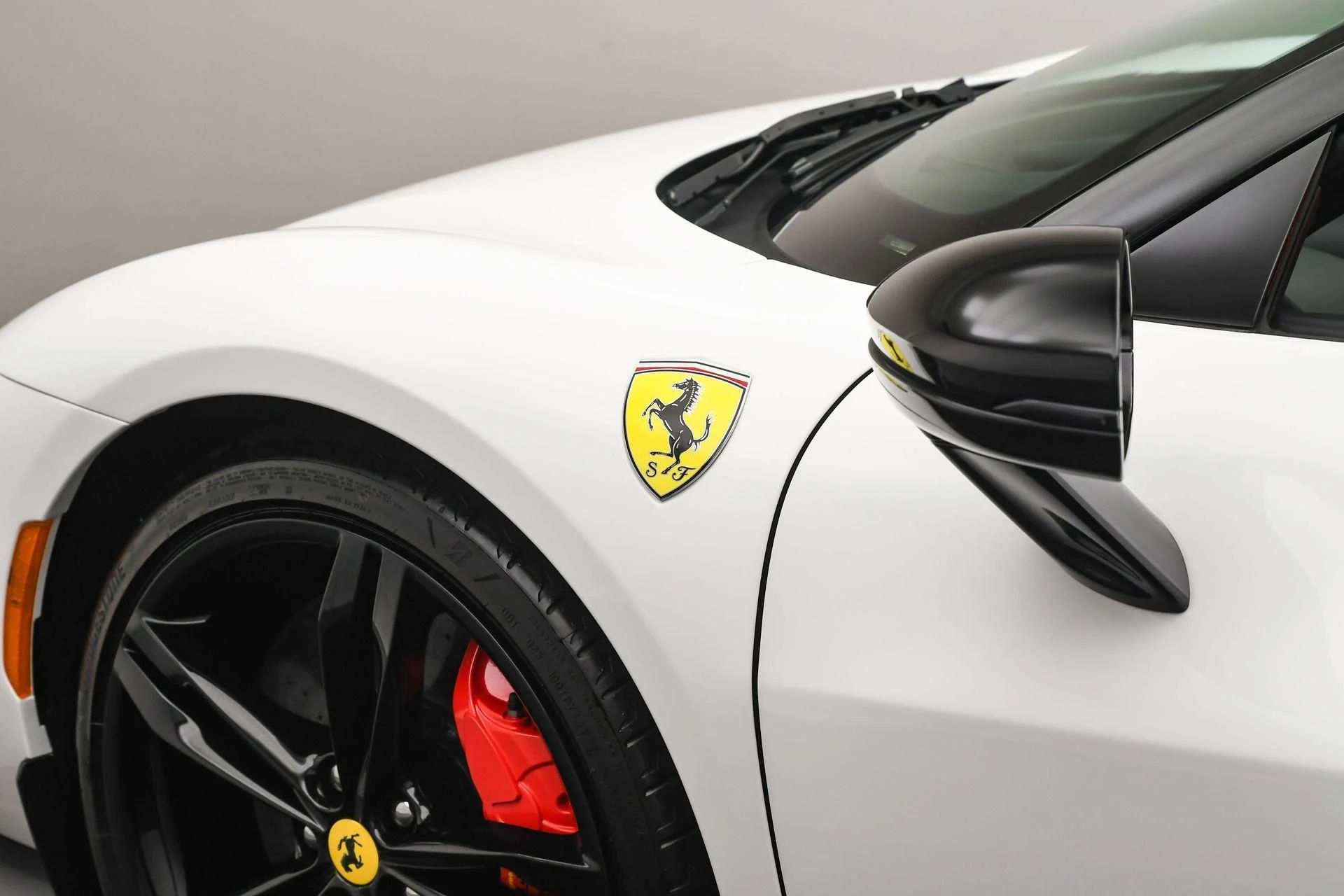 mph036_1517078240_Used_2025_Ferrari_296_GTS_CONV_1757451371_4d64ca38e6