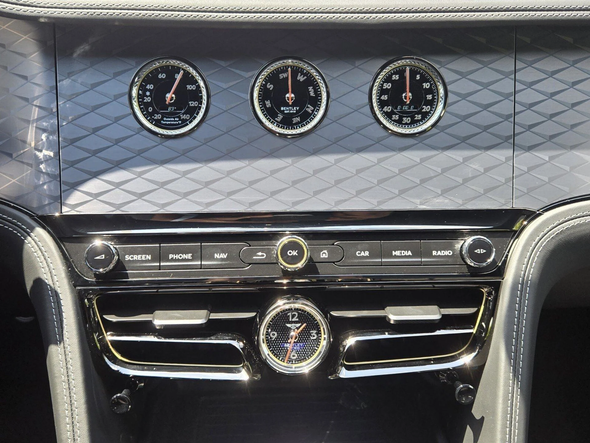 mph036_151911080_a5c8a34fdc9d9218fb9dba76cdcff643x_9f1f06c96d